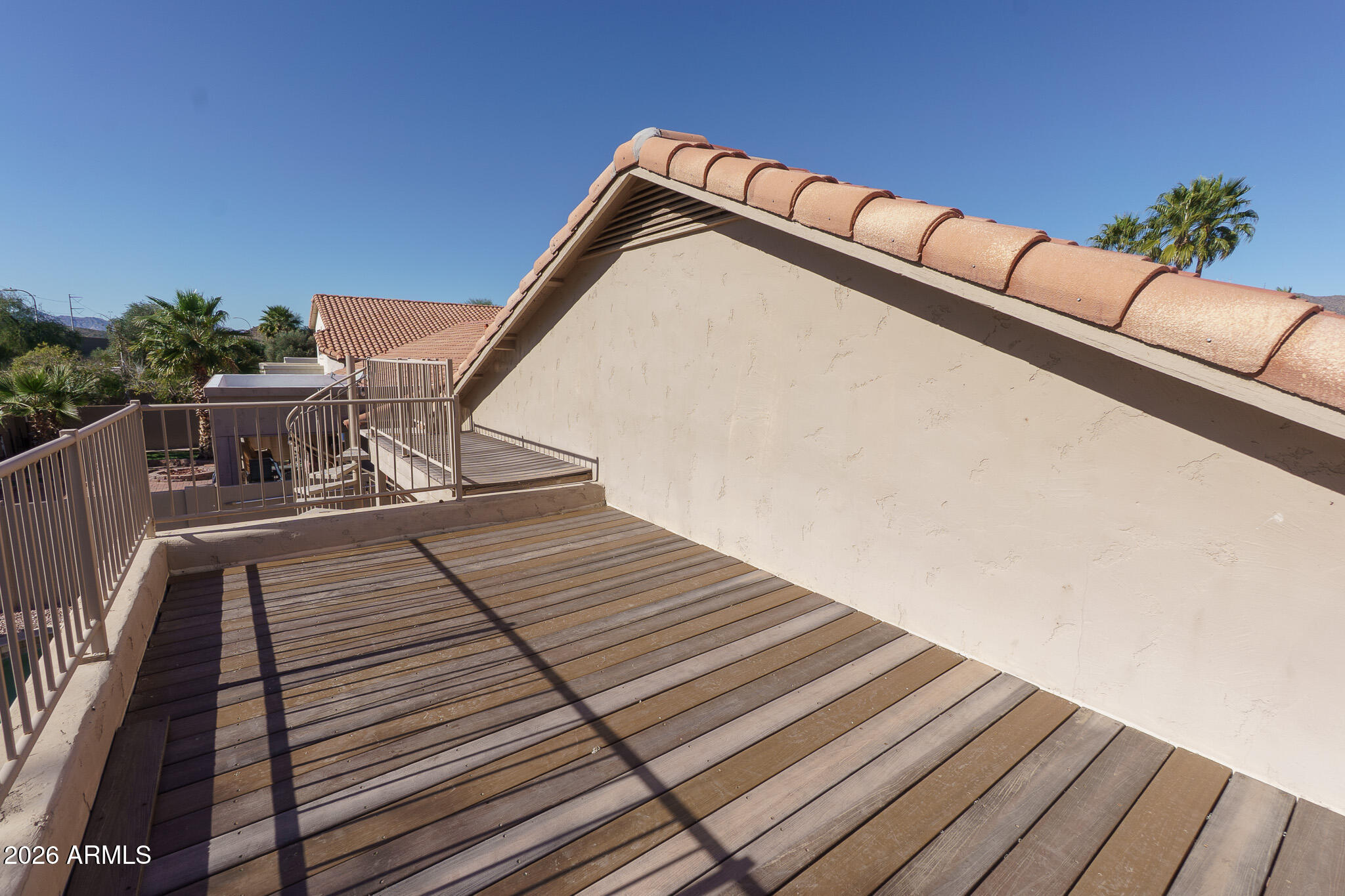 1533 E WINDSONG Drive