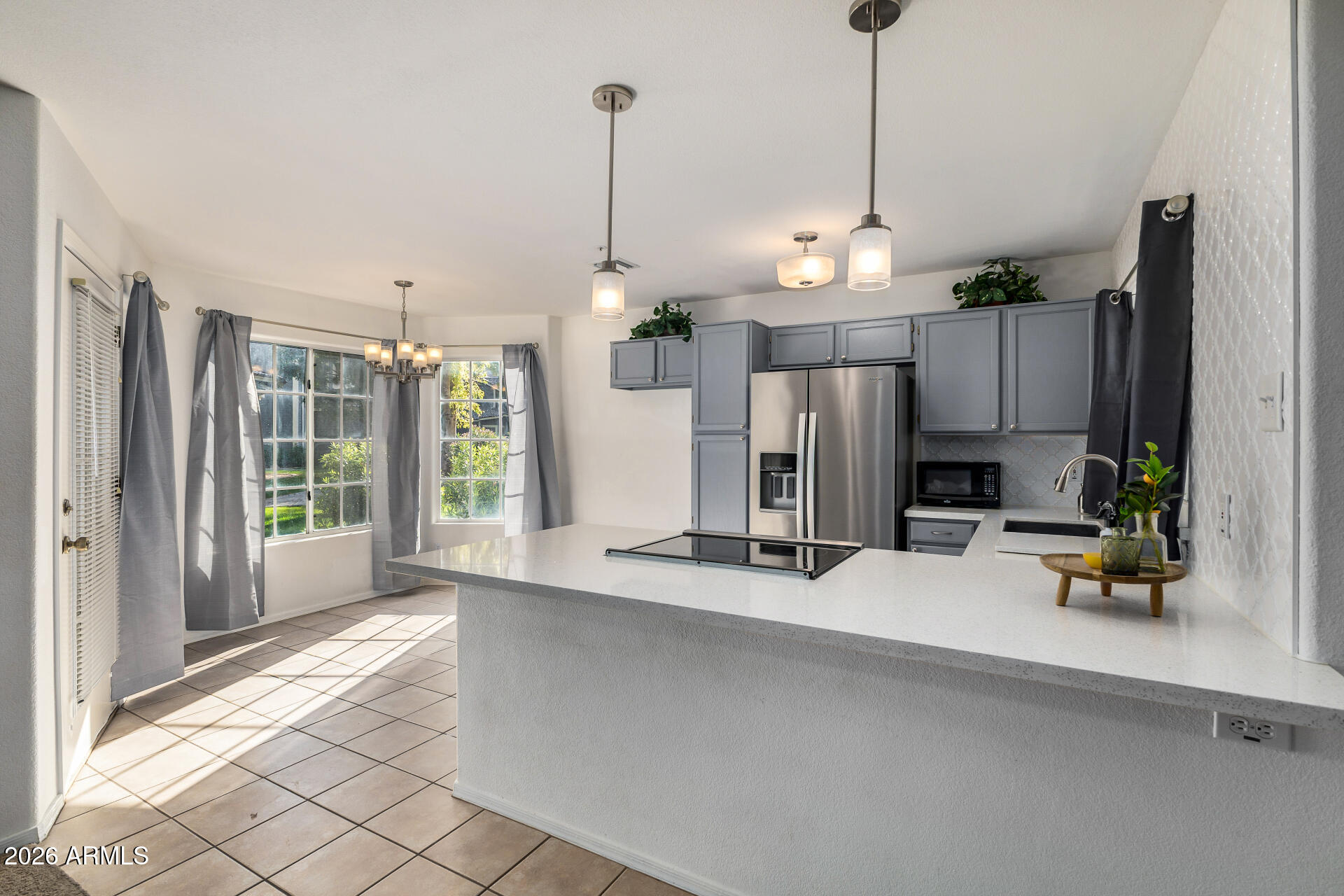 255 S KYRENE Road 136