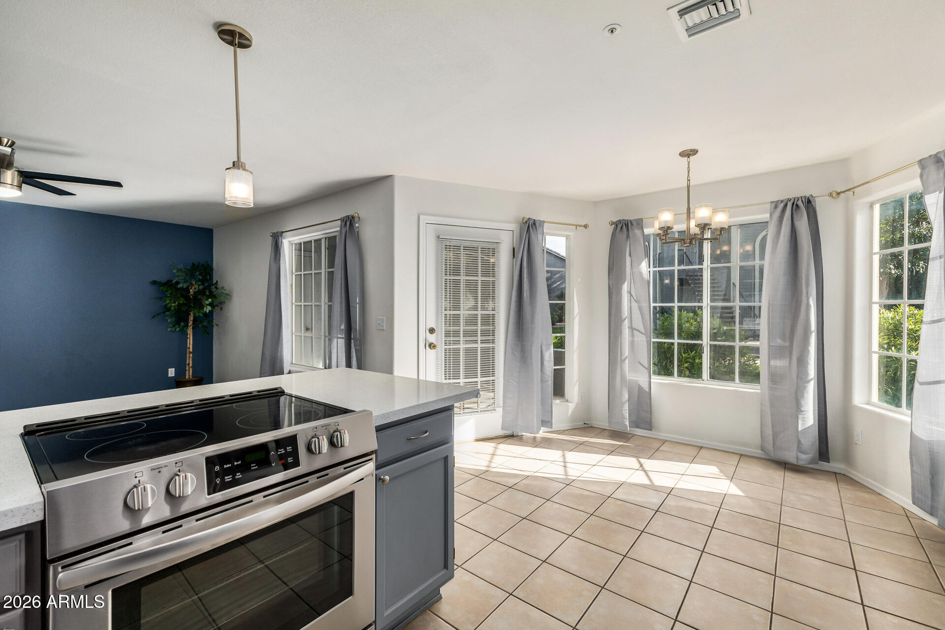 255 S KYRENE Road 136