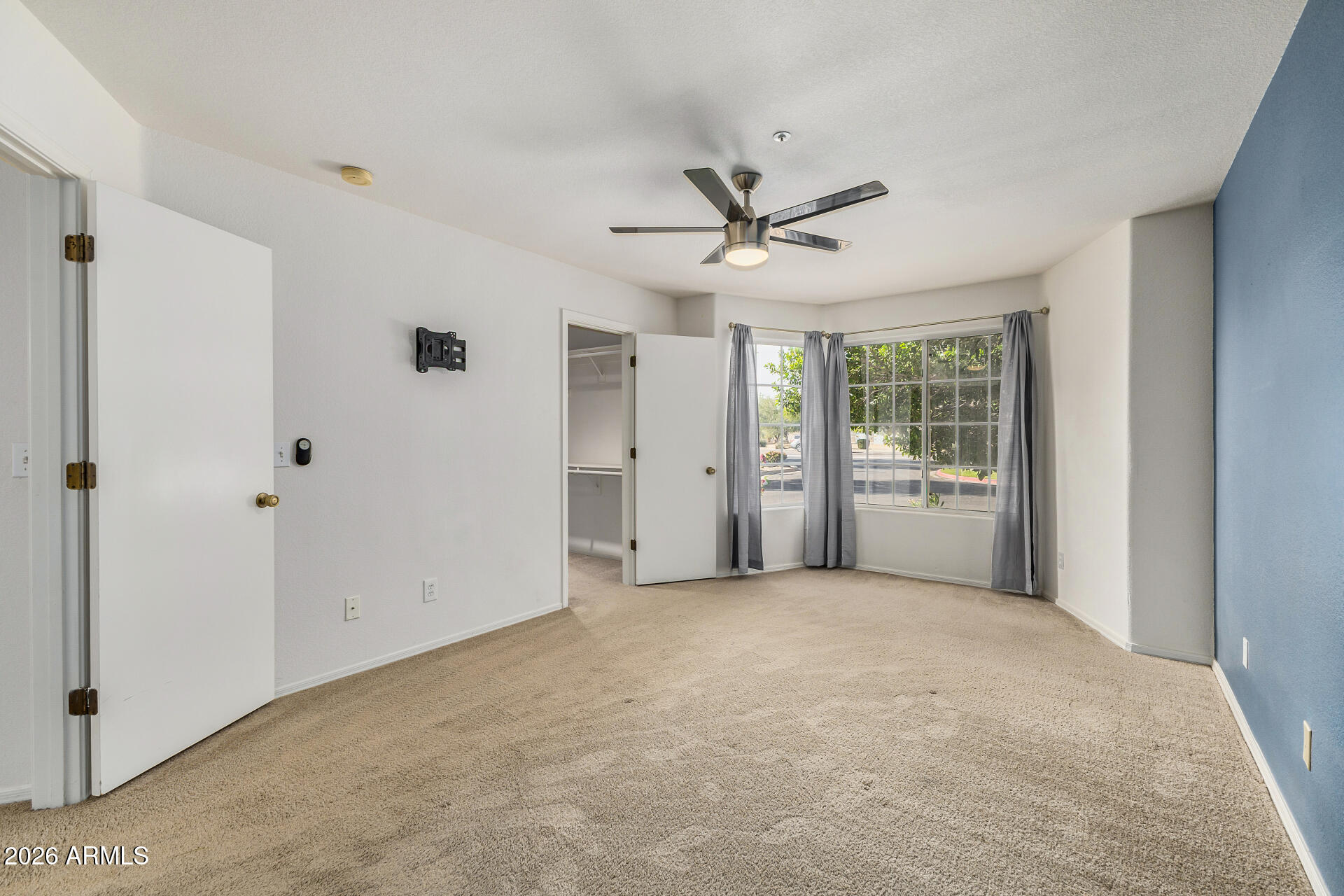 255 S KYRENE Road 136