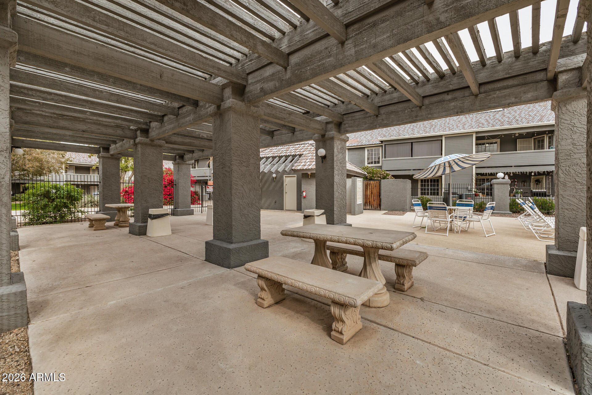 255 S KYRENE Road 136