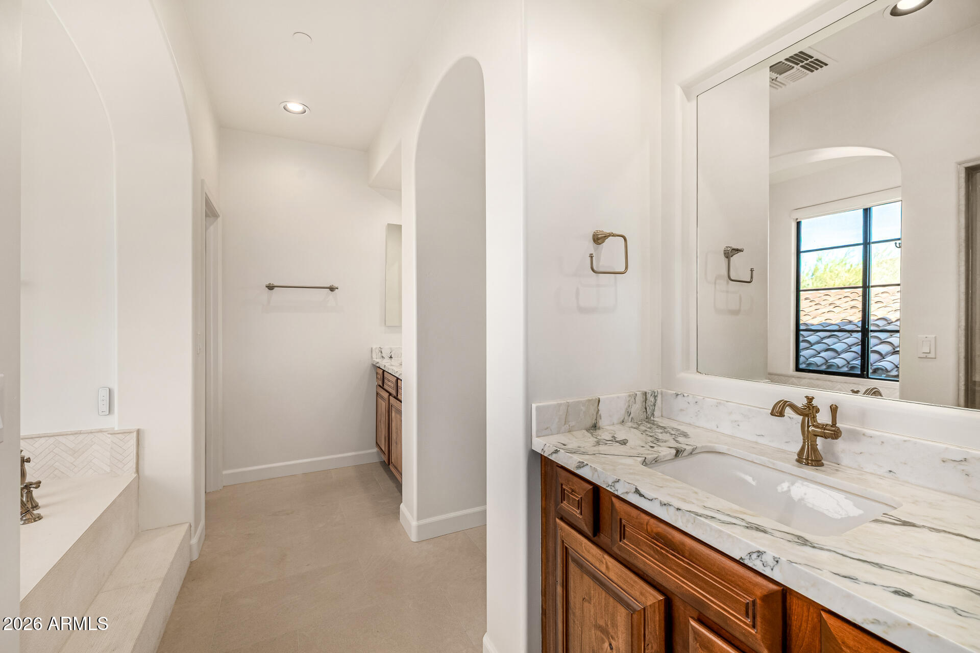 18650 N THOMPSON PEAK Parkway 1027