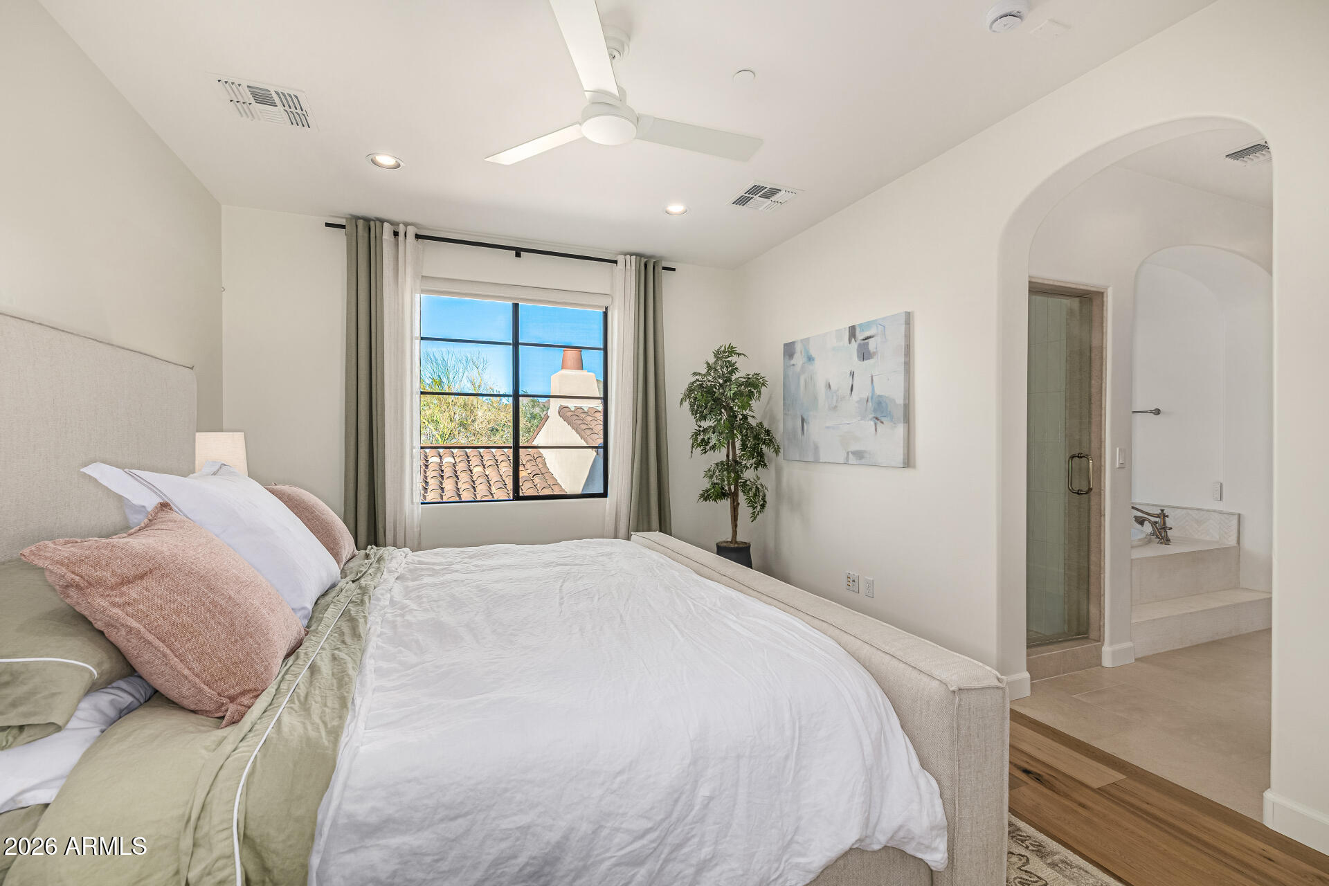 18650 N THOMPSON PEAK Parkway 1027