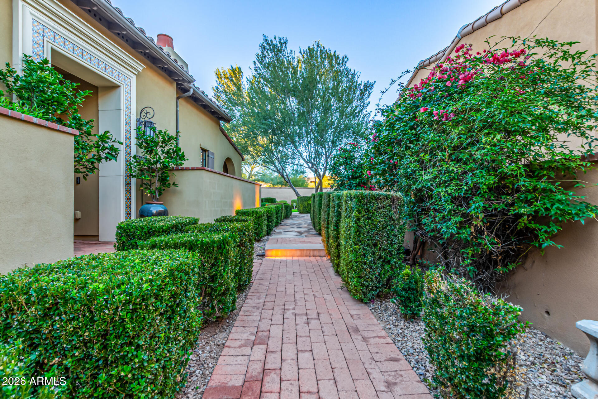 18650 N THOMPSON PEAK Parkway 1027