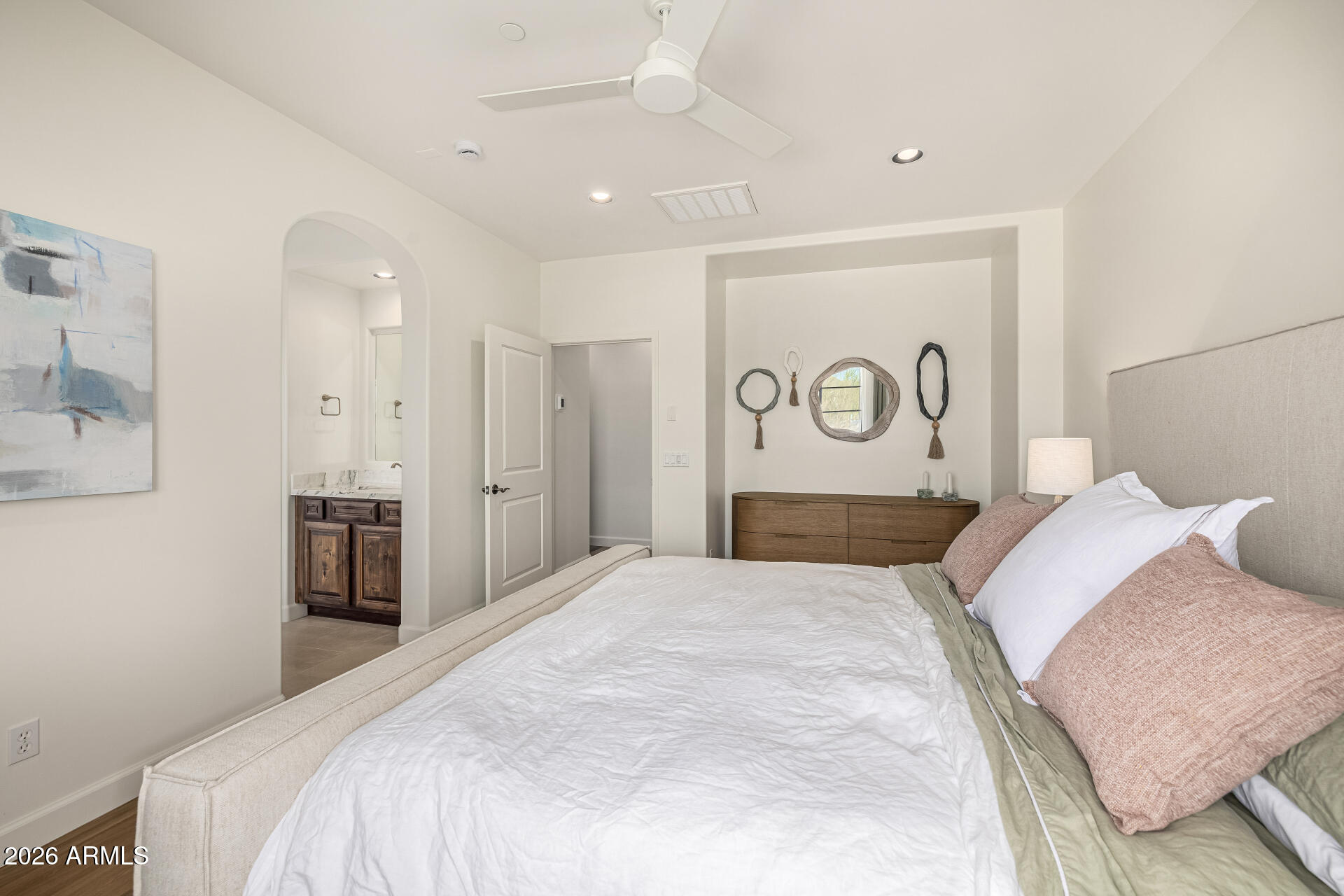 18650 N THOMPSON PEAK Parkway 1027