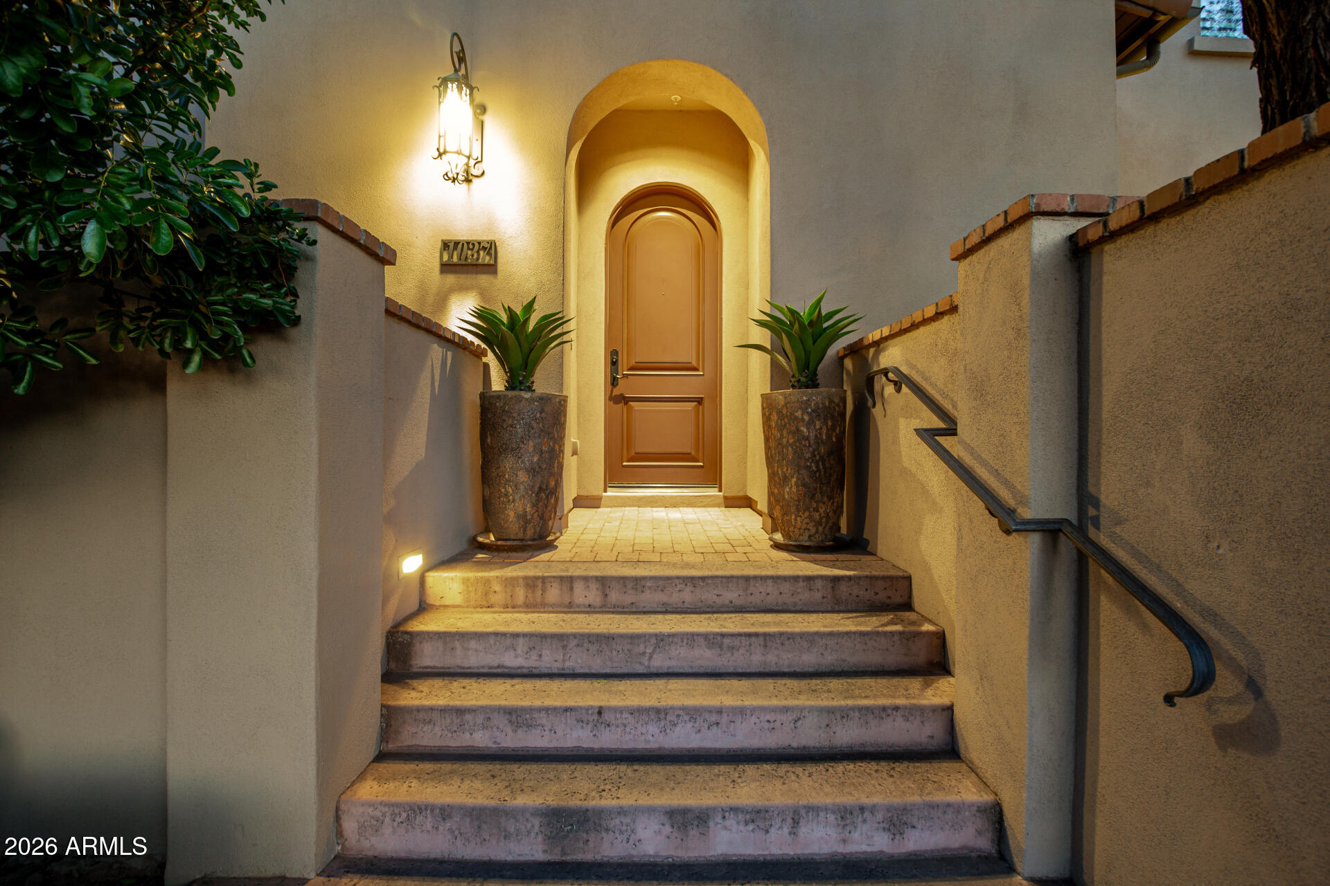 18650 N THOMPSON PEAK Parkway 1027