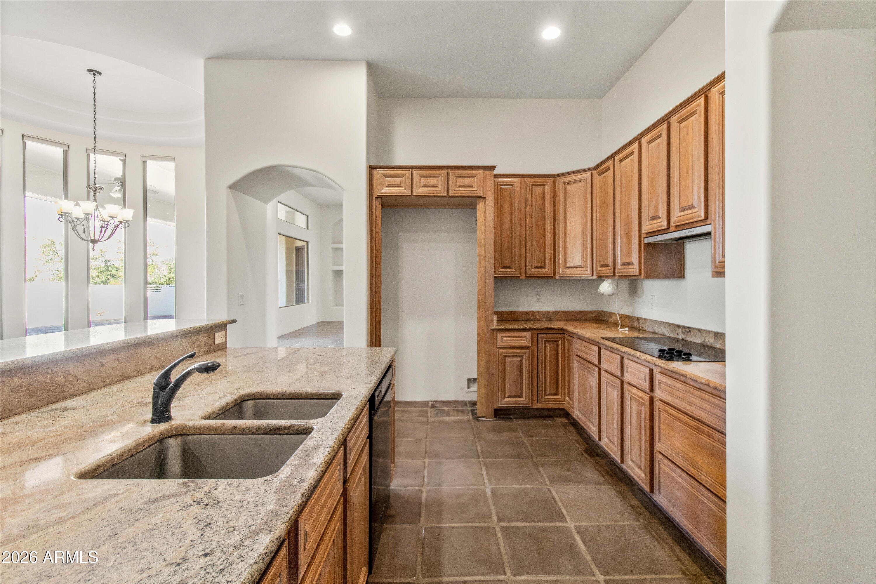 10600 E CORDOVA Street