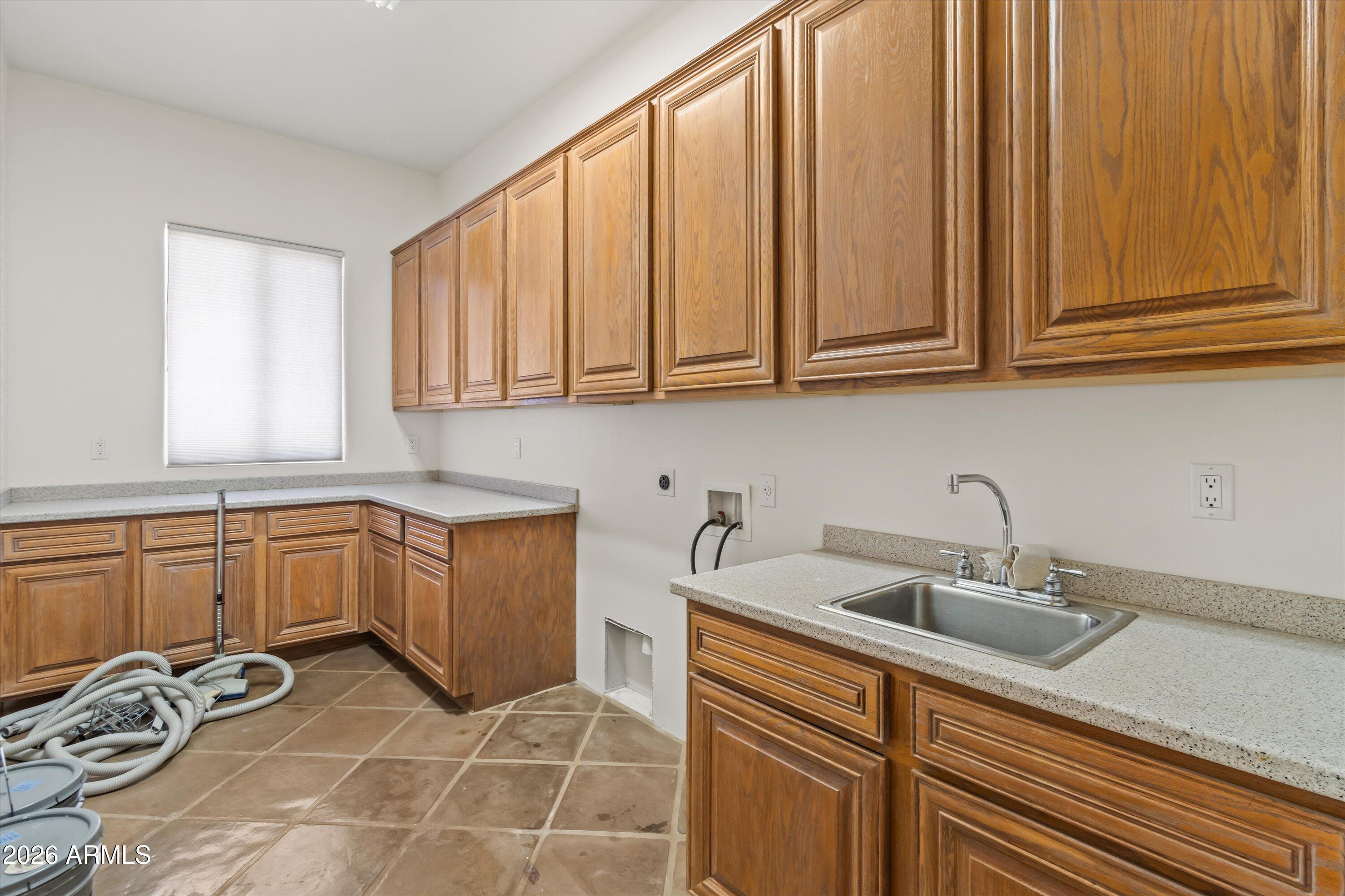 10600 E CORDOVA Street