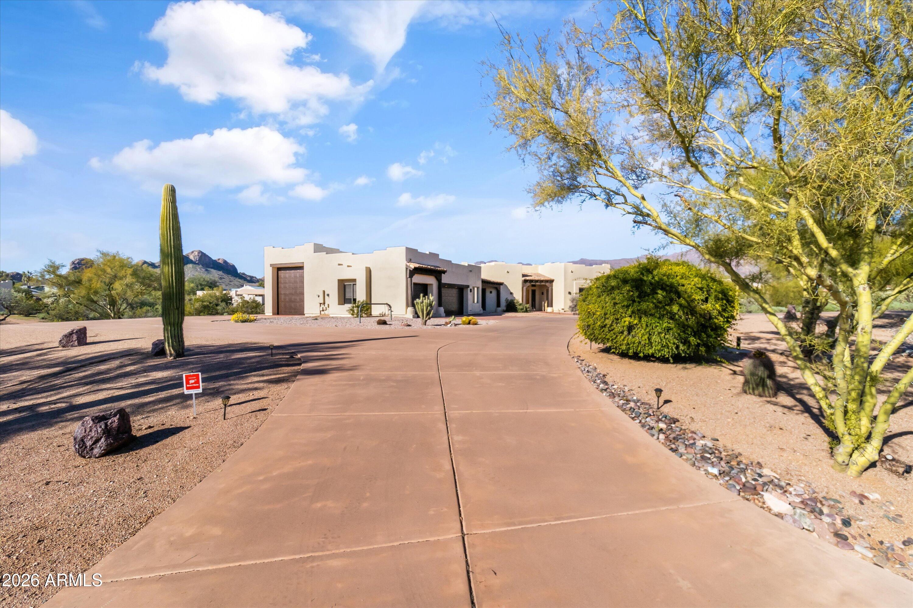 10600 E CORDOVA Street