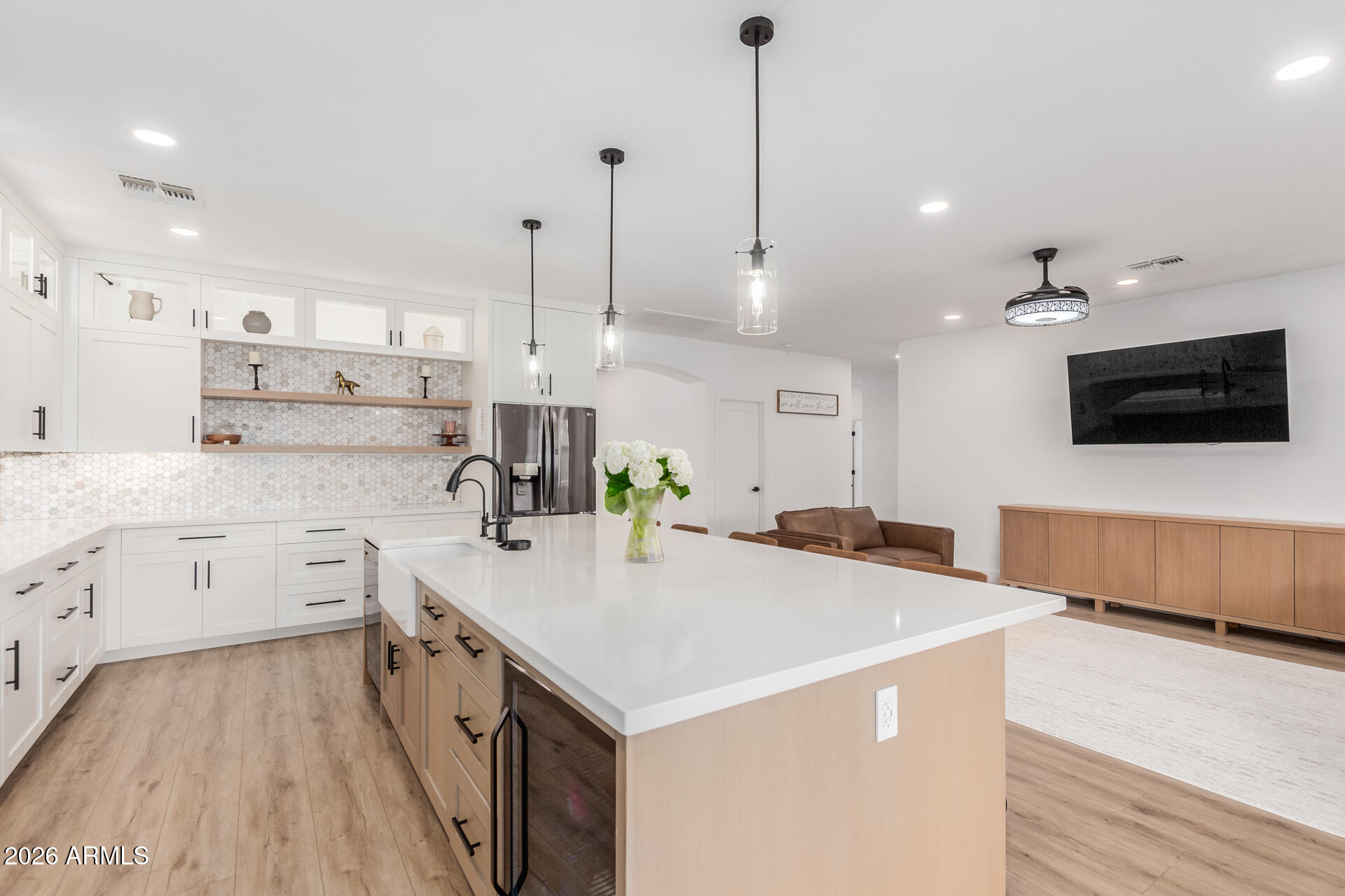 6404 W BLACK HILL Road