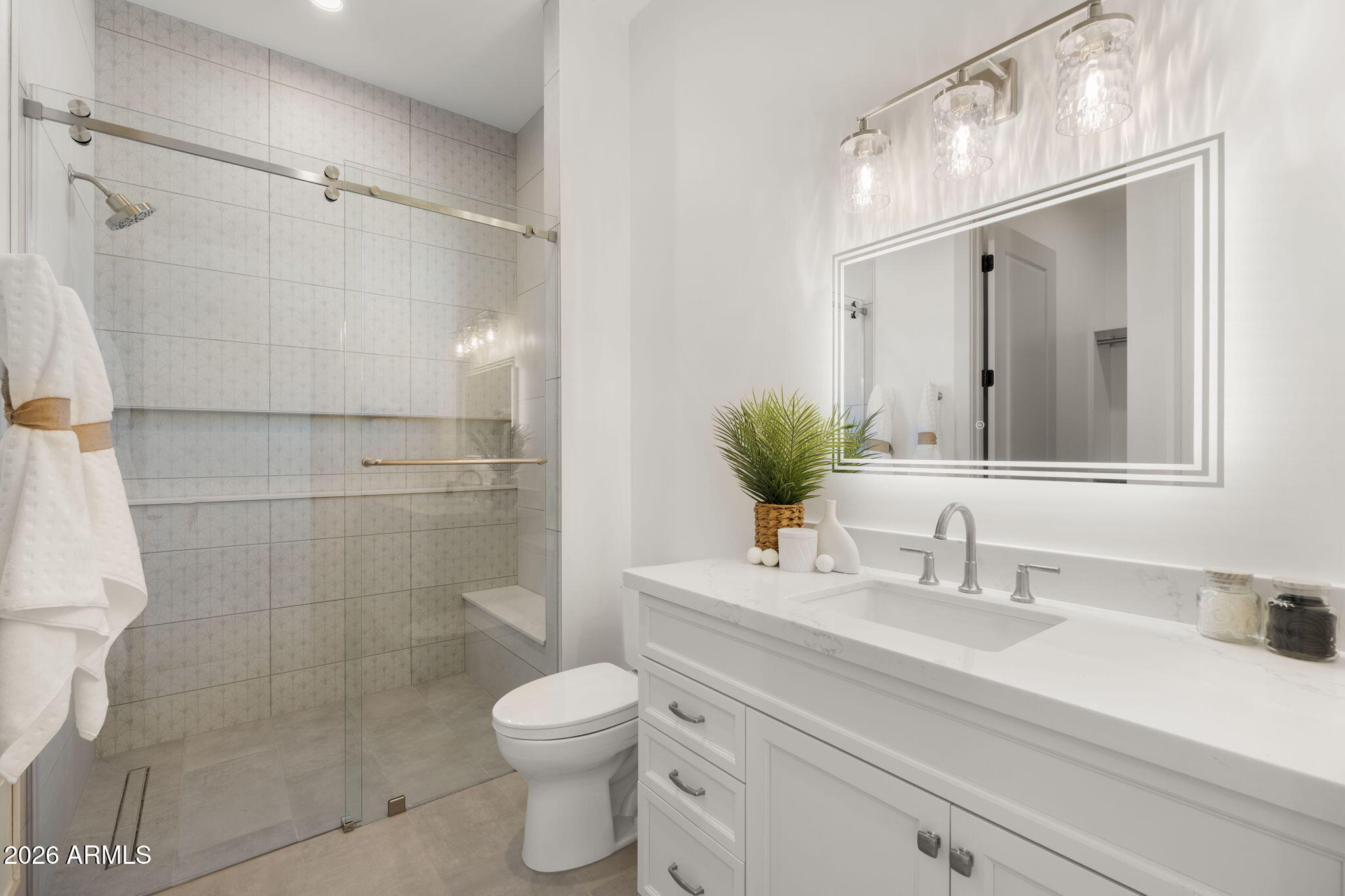 3623 E Mallory Circle