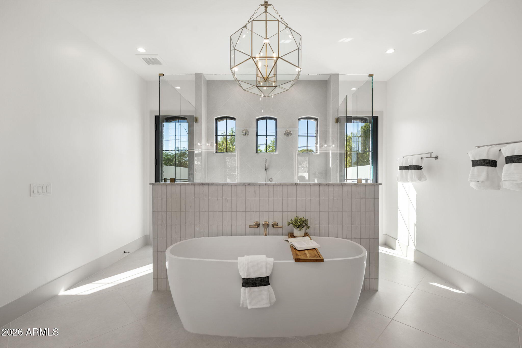 3623 E Mallory Circle