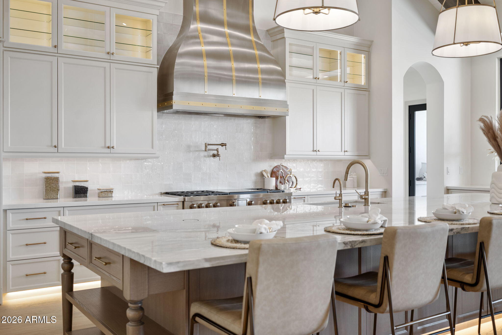 3623 E Mallory Circle