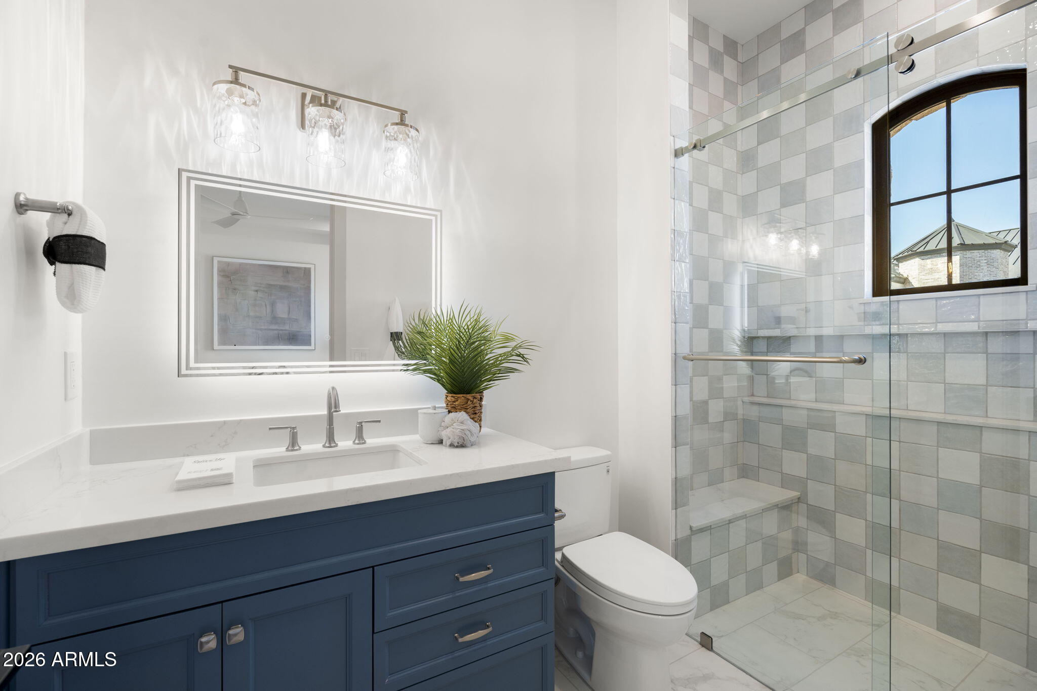 3623 E Mallory Circle