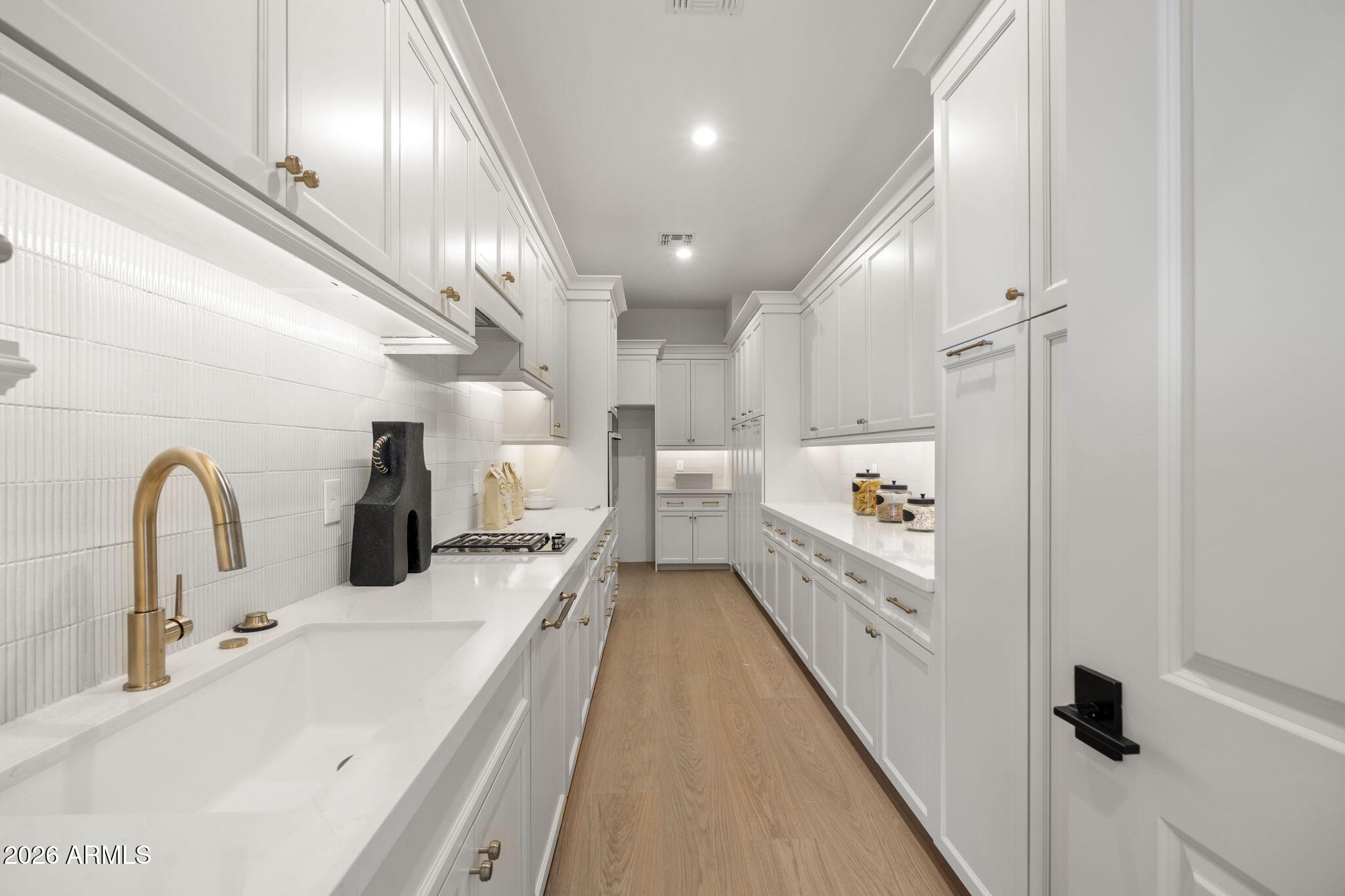 3623 E Mallory Circle