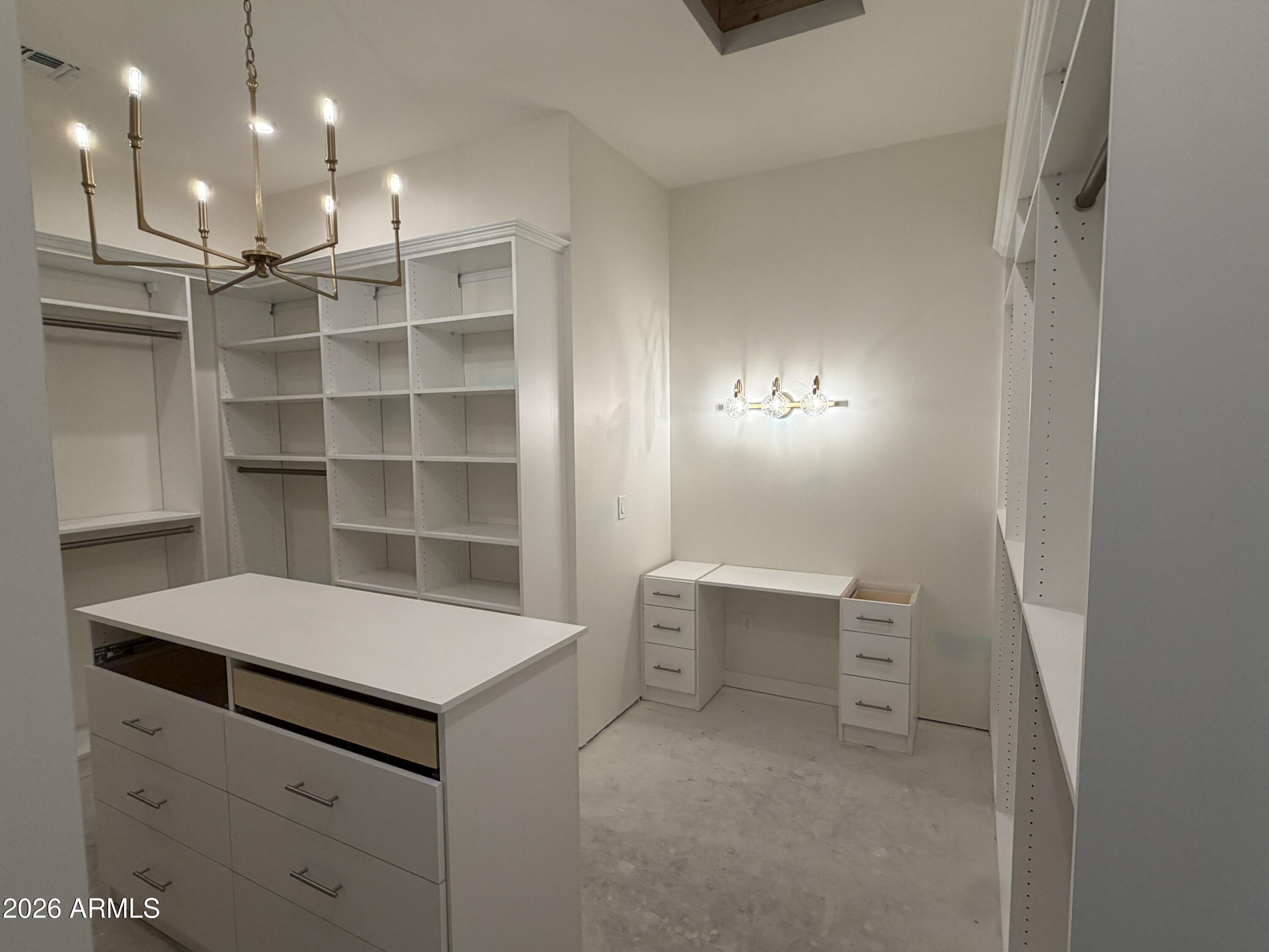 3623 E Mallory Circle