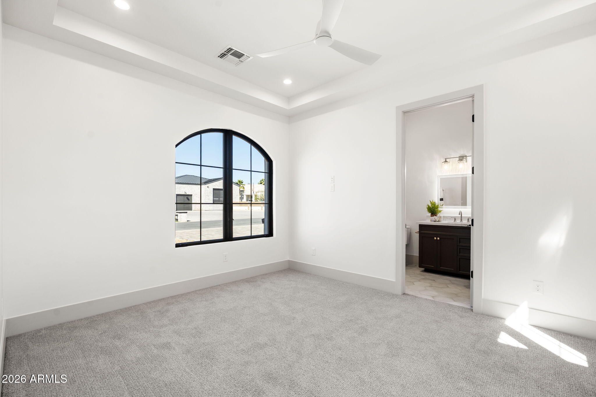 3623 E Mallory Circle