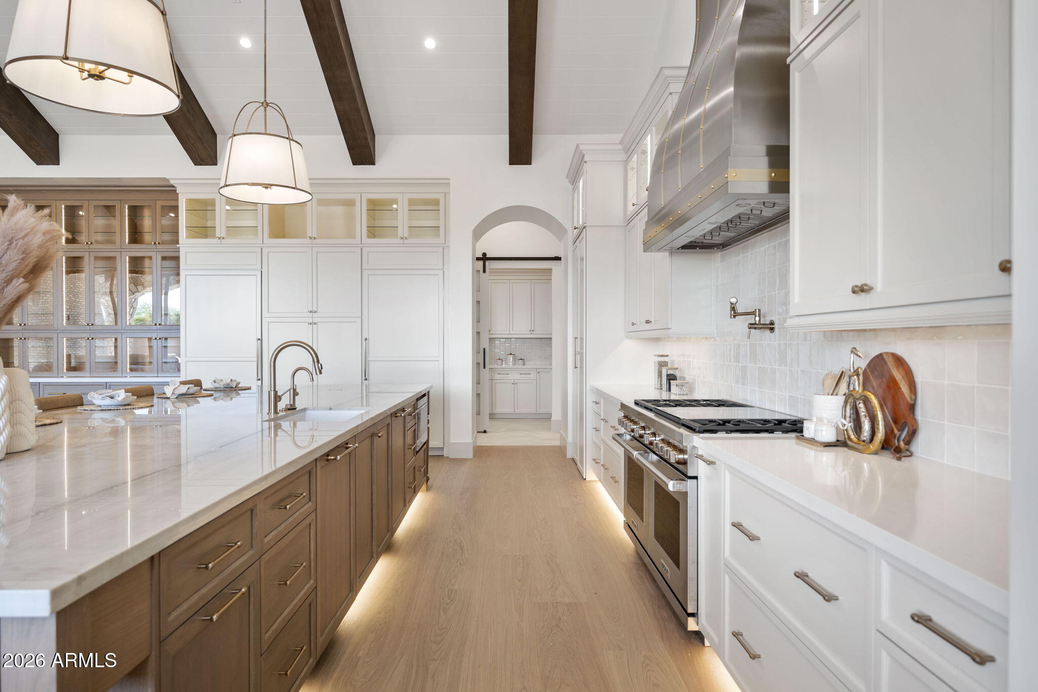 3623 E Mallory Circle