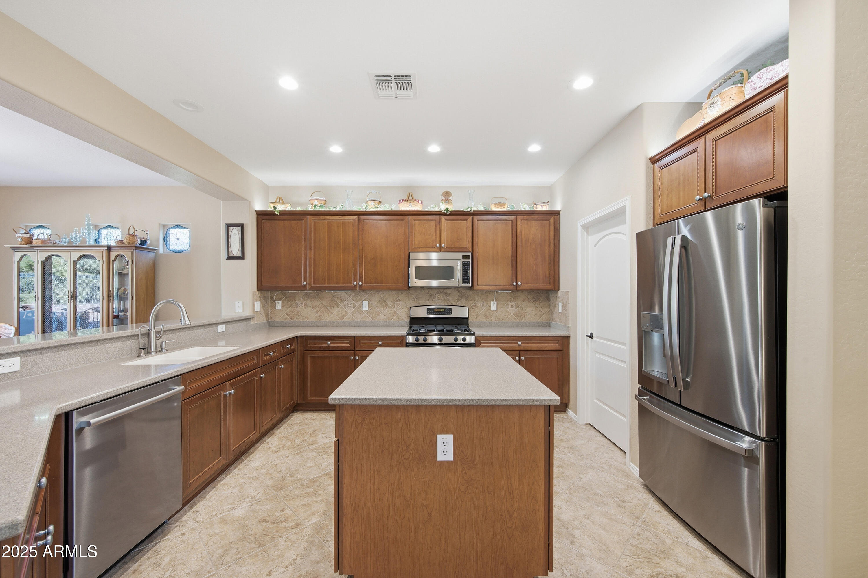 13142 W NOGALES Drive