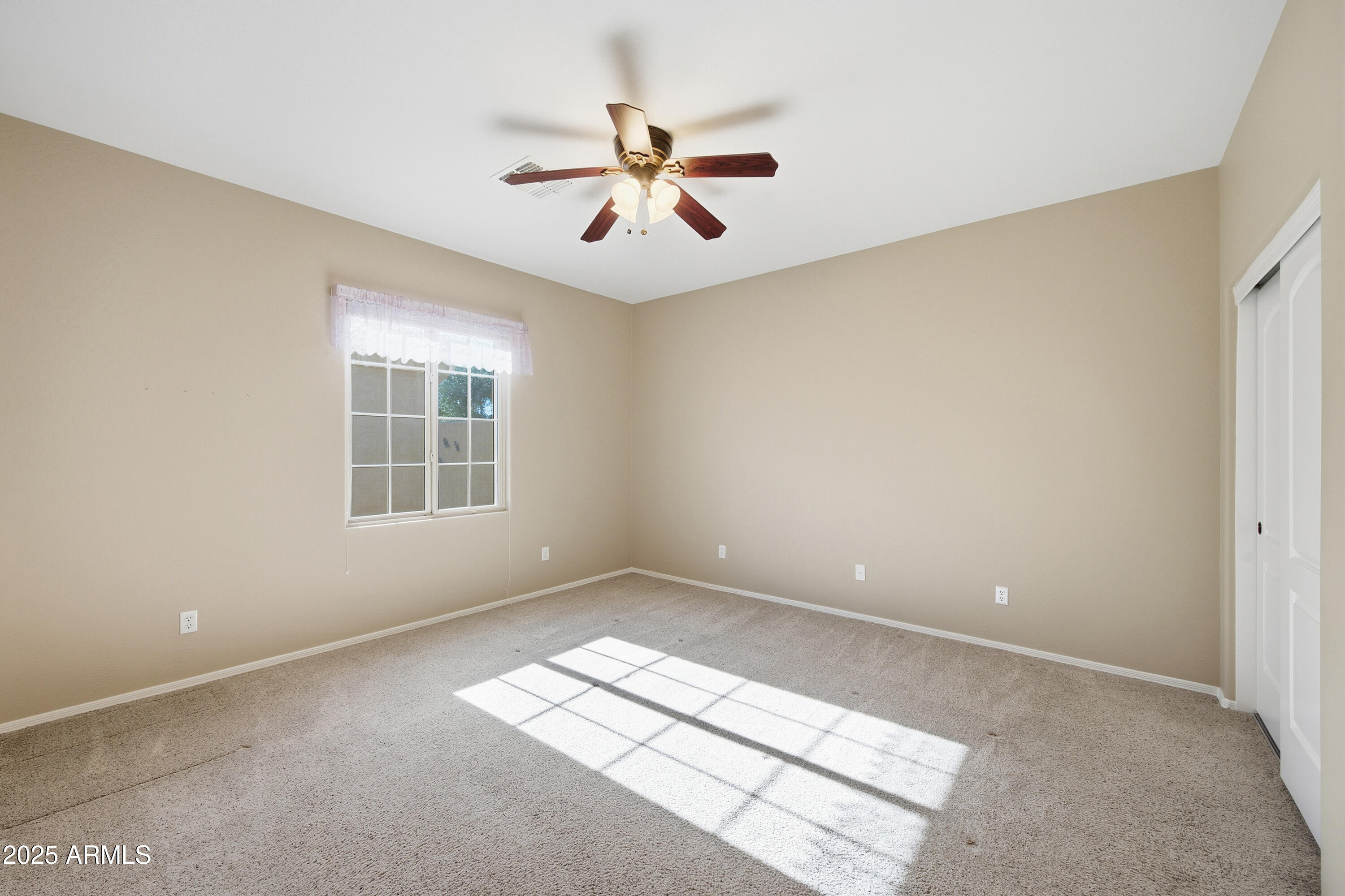 13142 W NOGALES Drive