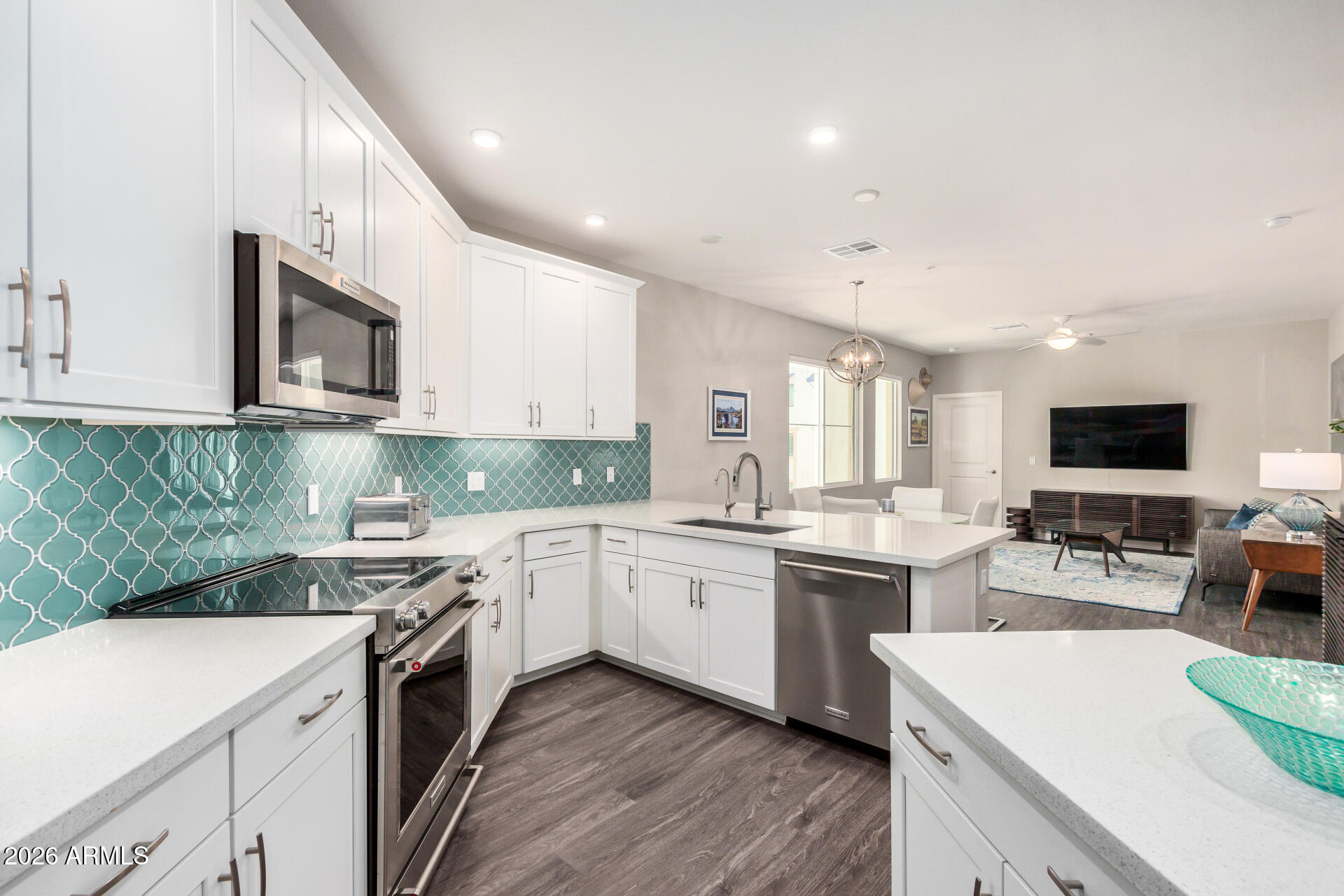 2511 W QUEEN CREEK Road 258
