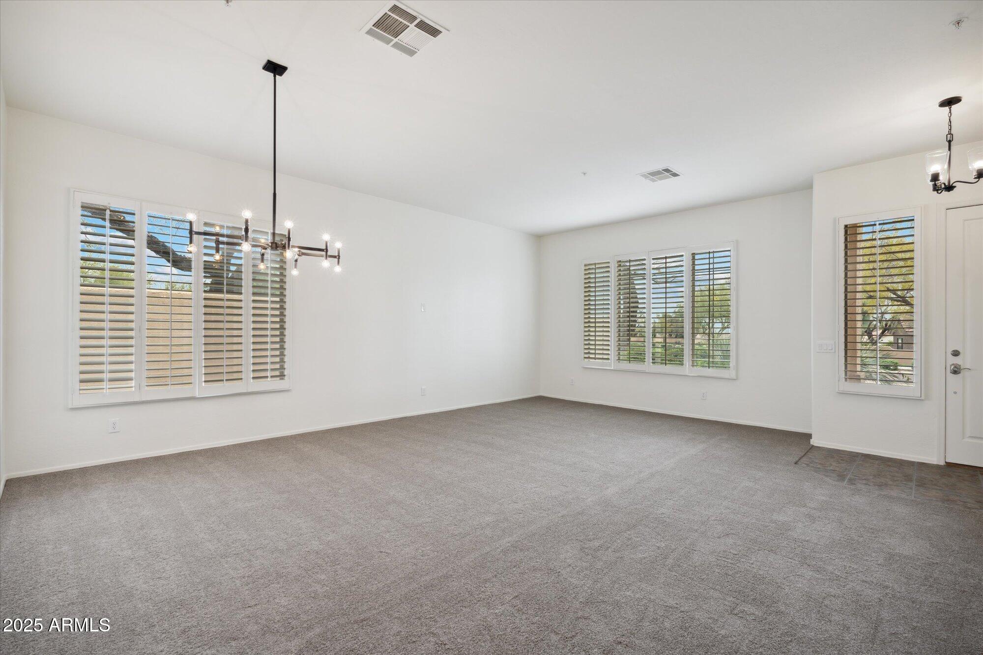 7360 E Wing Shadow Road