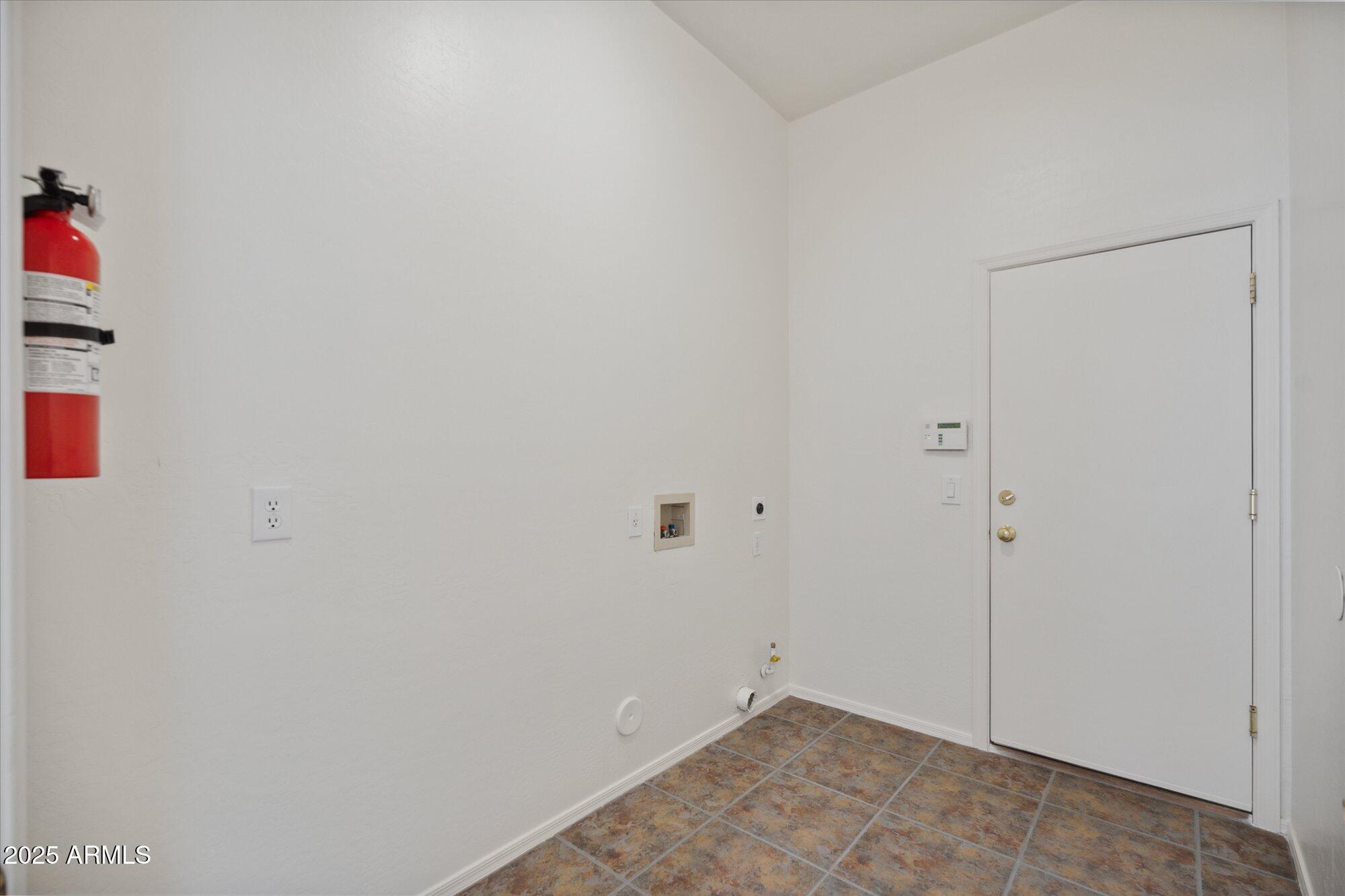 7360 E Wing Shadow Road