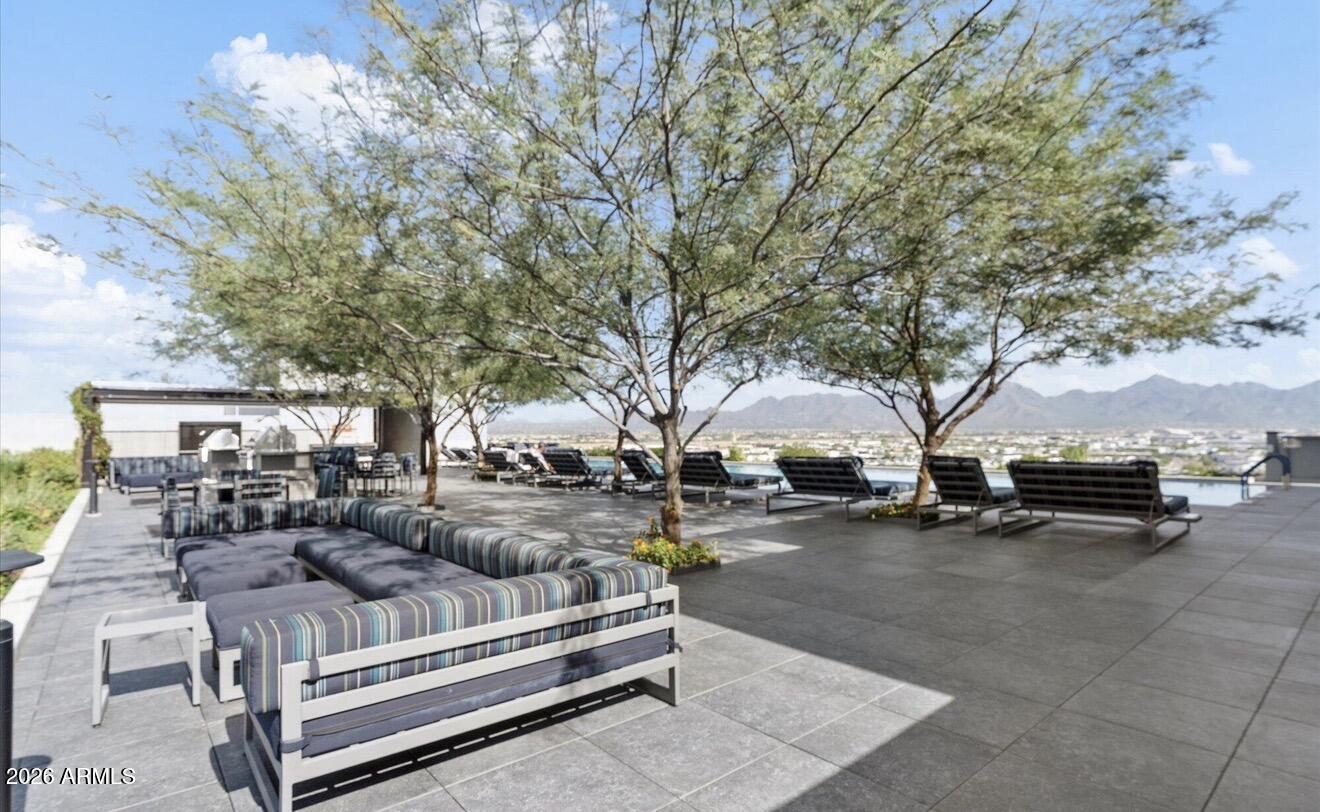 7180 E KIERLAND Boulevard 911