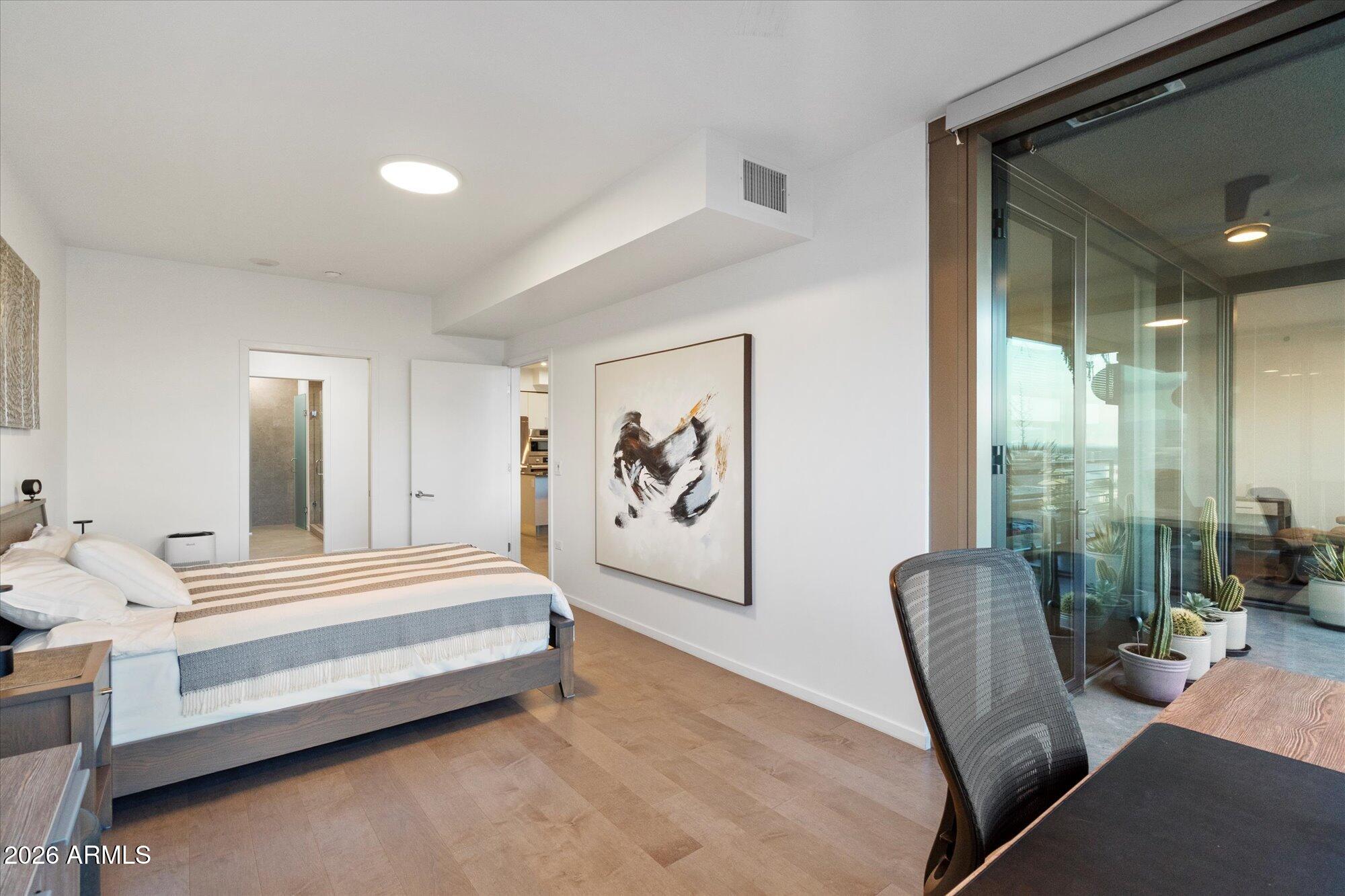 7180 E KIERLAND Boulevard 911