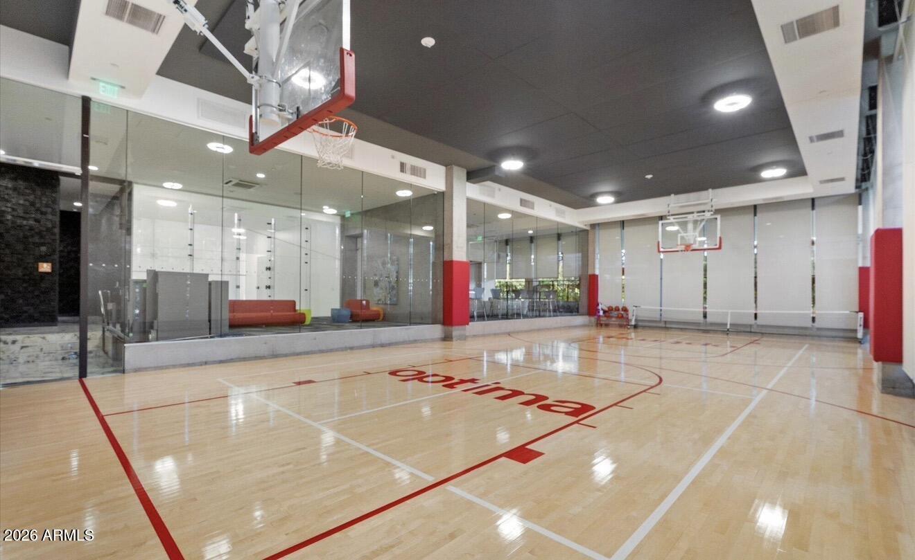 7180 E KIERLAND Boulevard 911