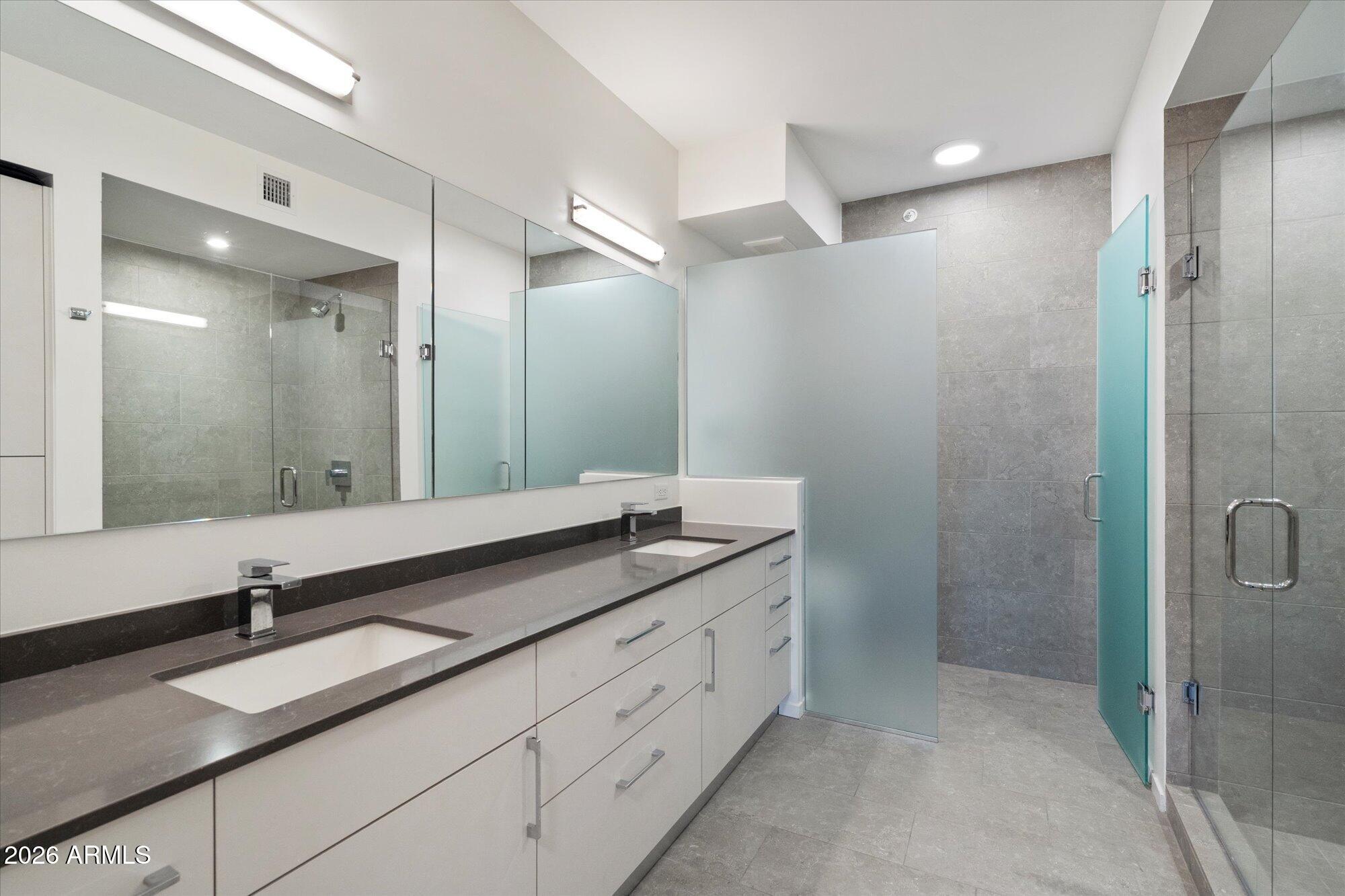 7180 E KIERLAND Boulevard 911