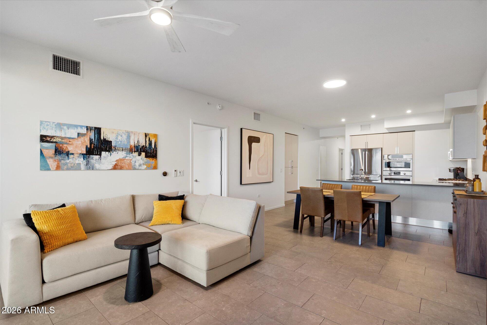 7180 E KIERLAND Boulevard 911