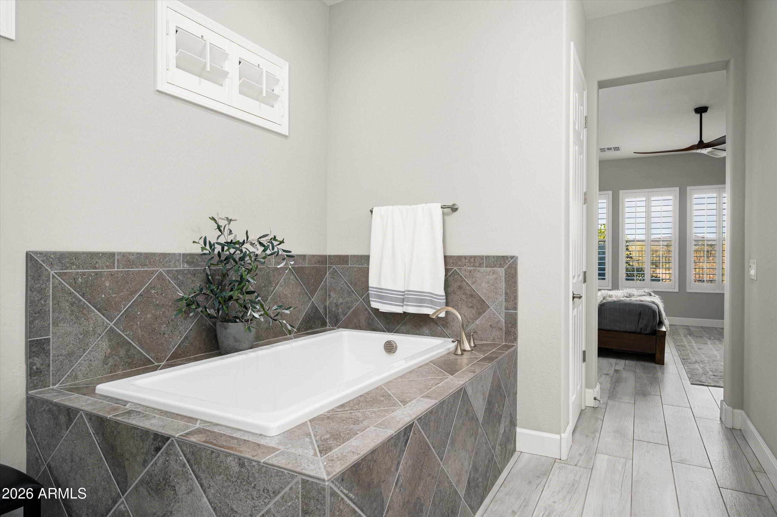 17964 E PARIA CANYON Drive