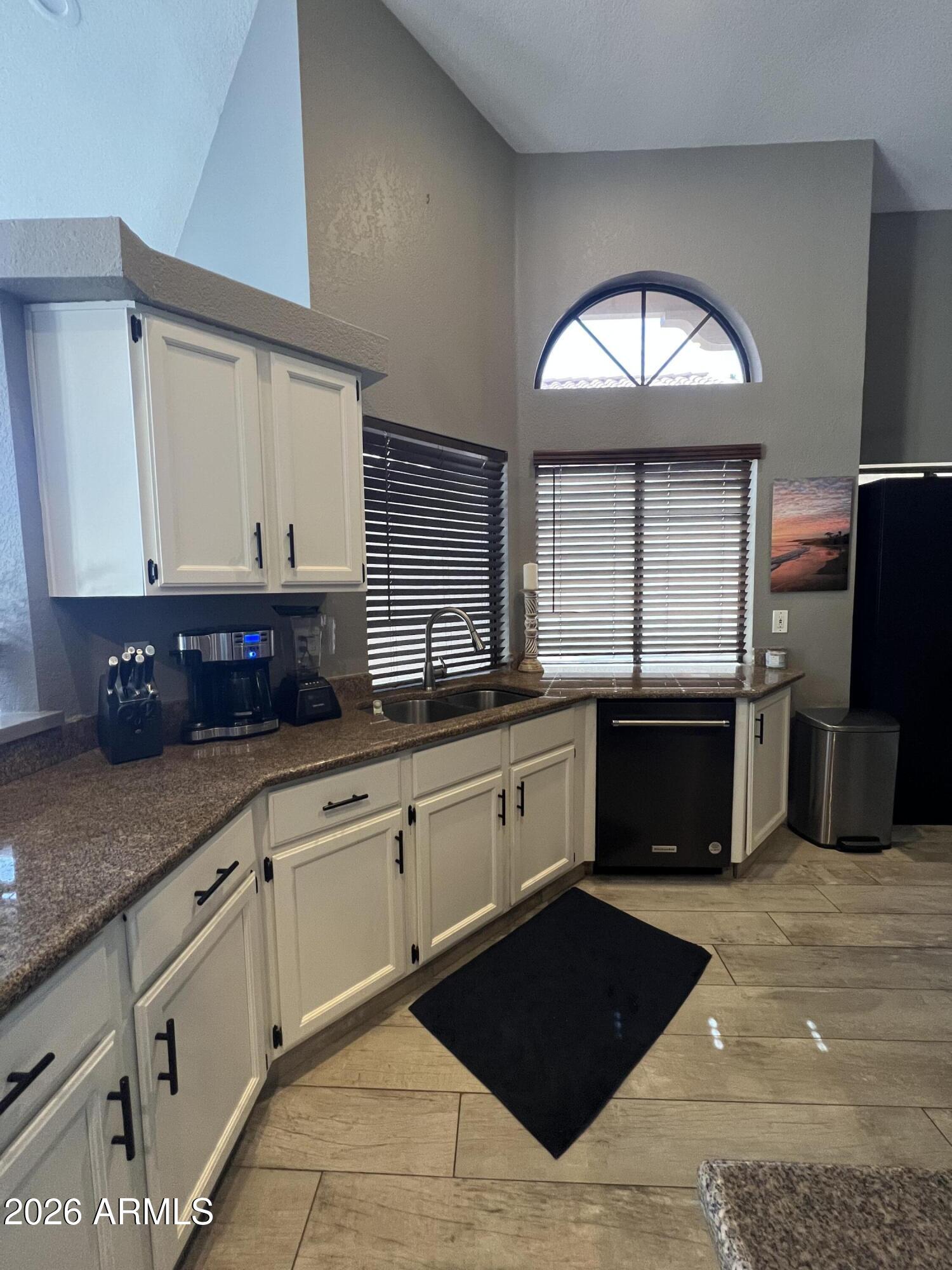 3534 E VERBENA Drive