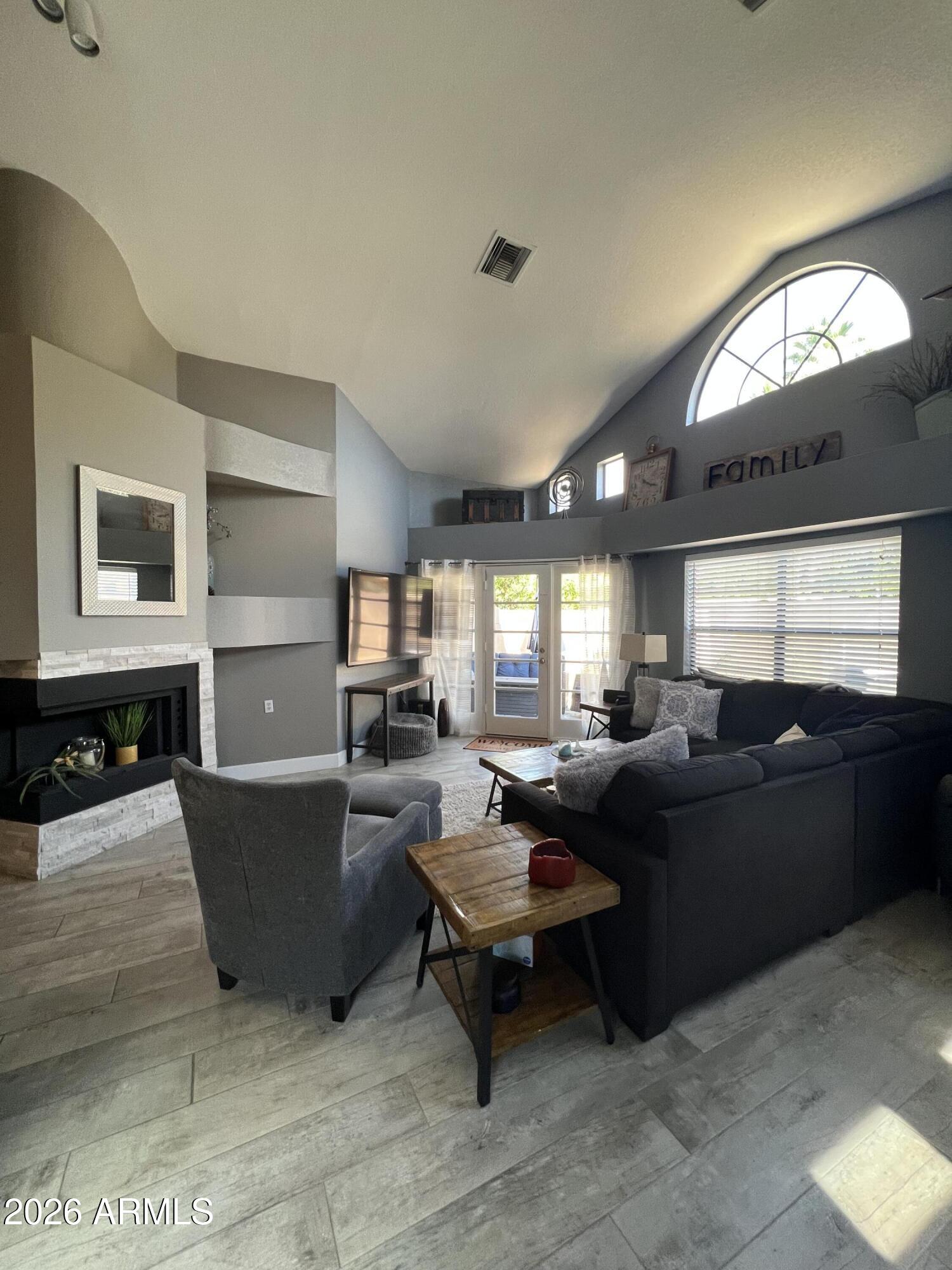 3534 E VERBENA Drive