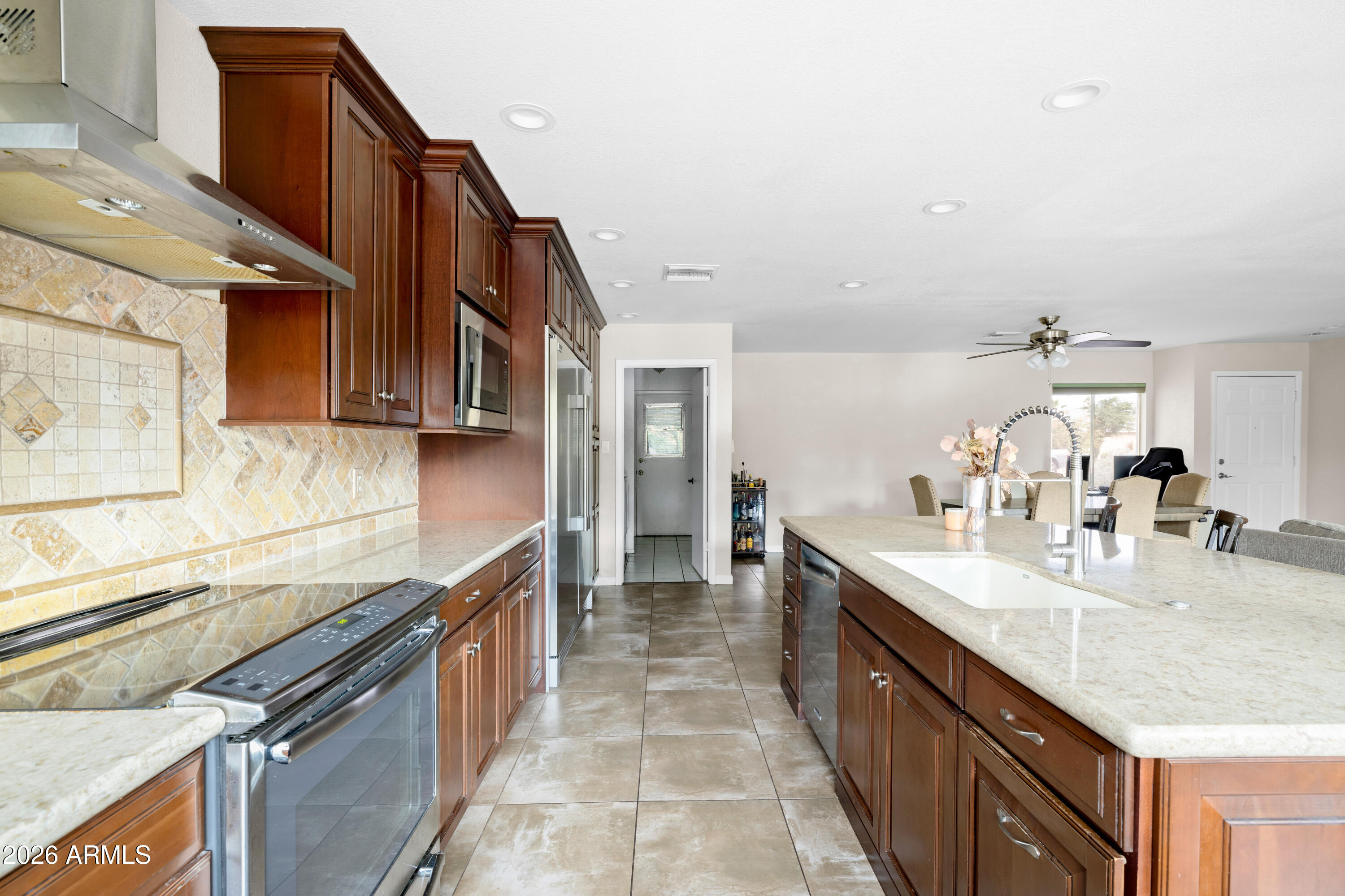 1955 W SHADY GLEN Avenue