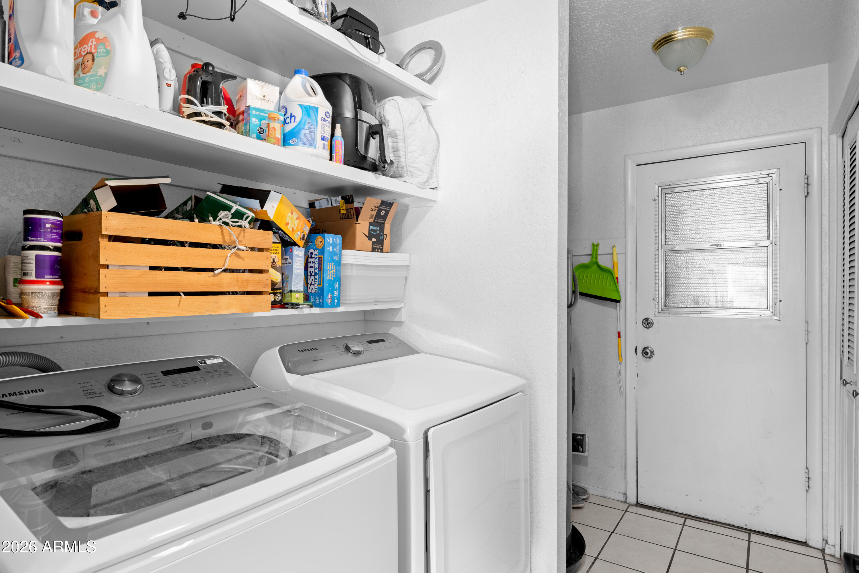 1955 W SHADY GLEN Avenue