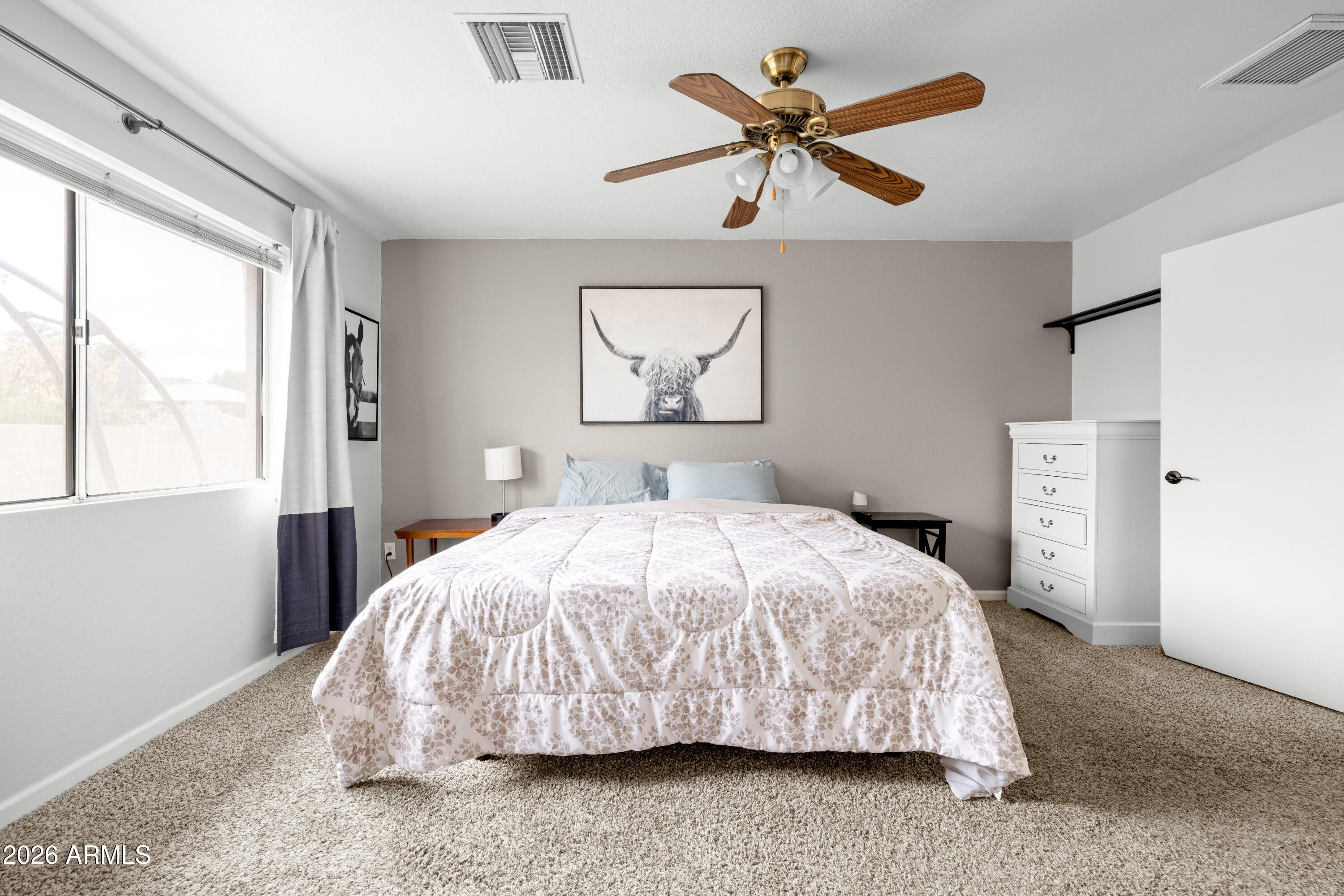 1955 W SHADY GLEN Avenue