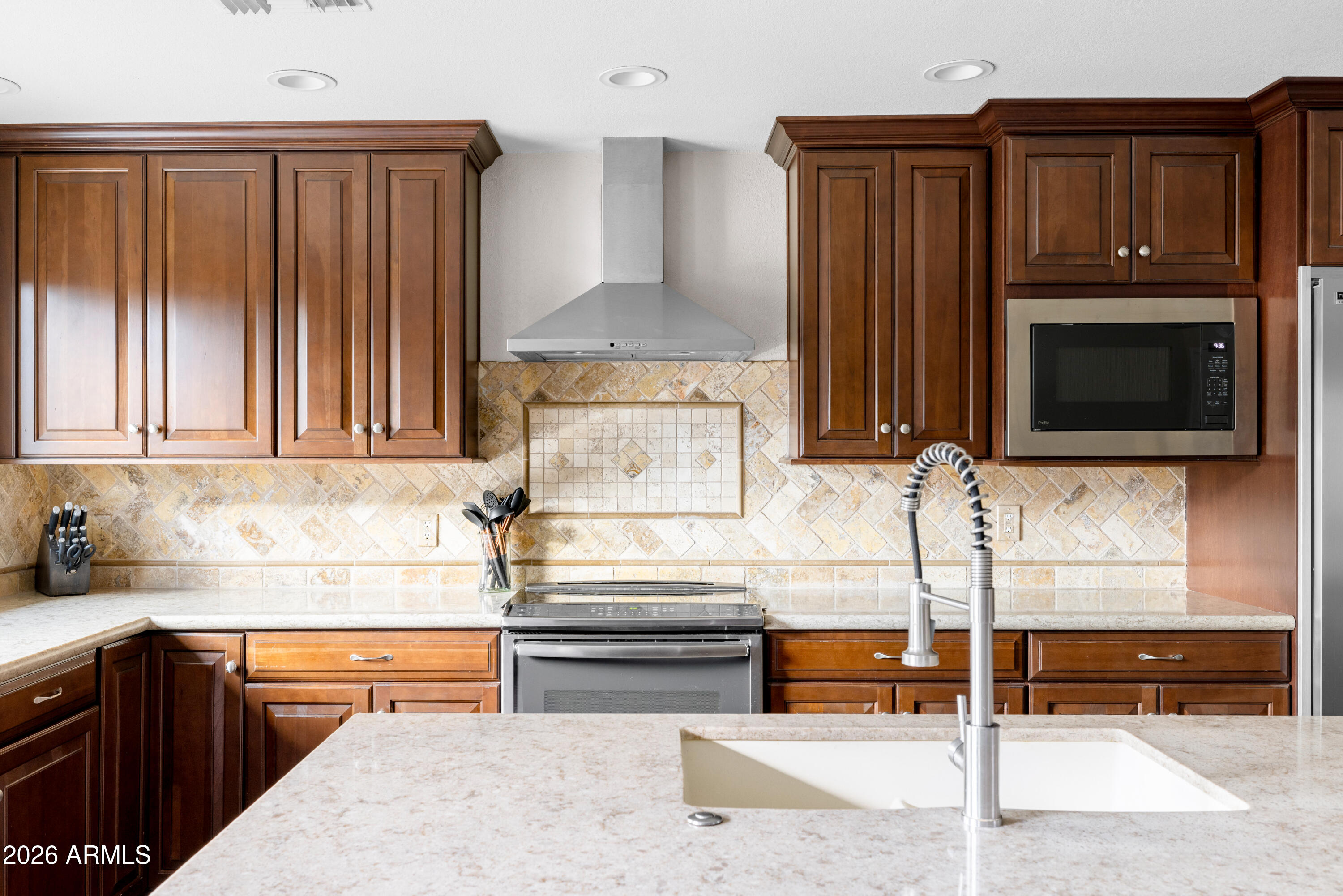 1955 W SHADY GLEN Avenue