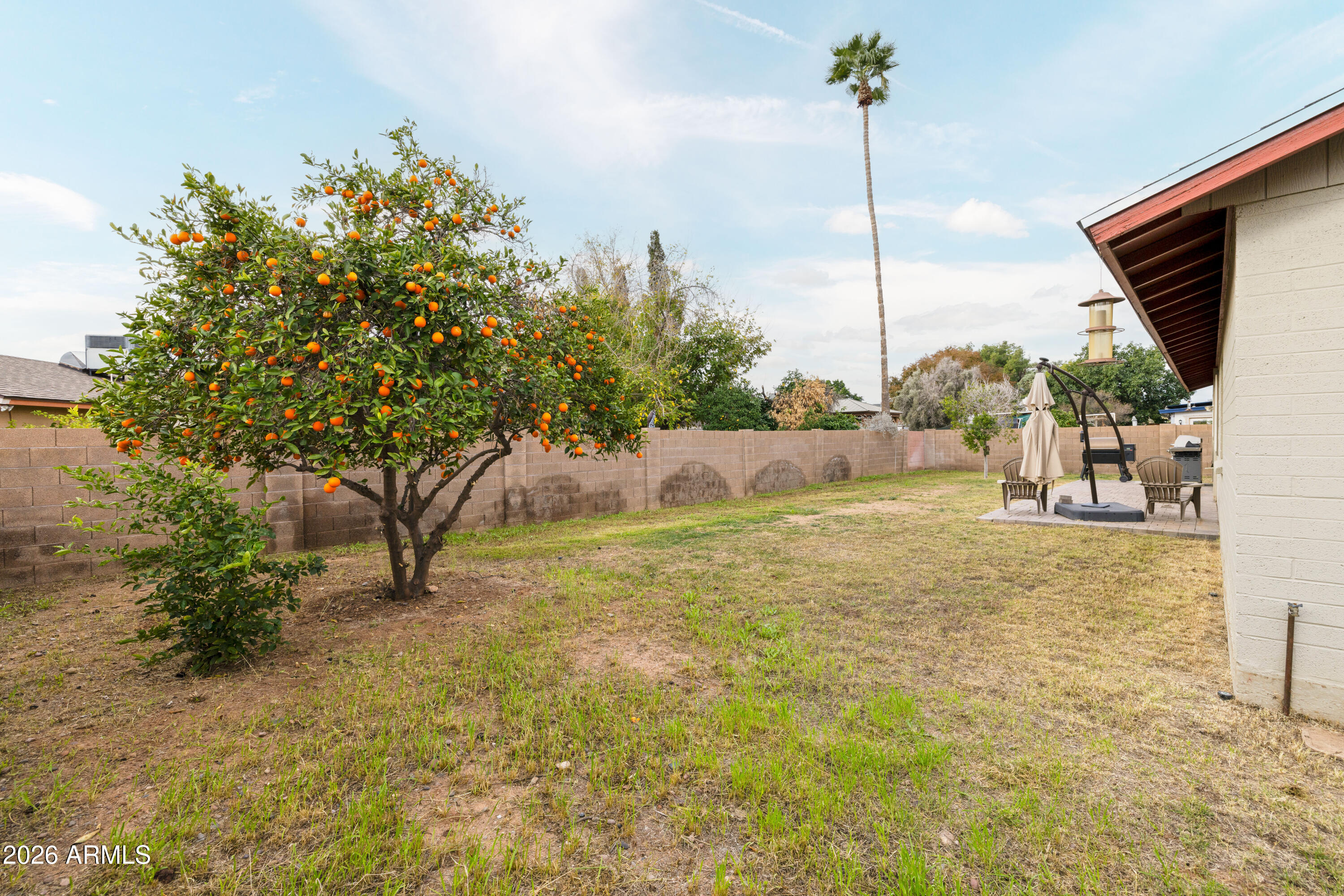 1955 W SHADY GLEN Avenue