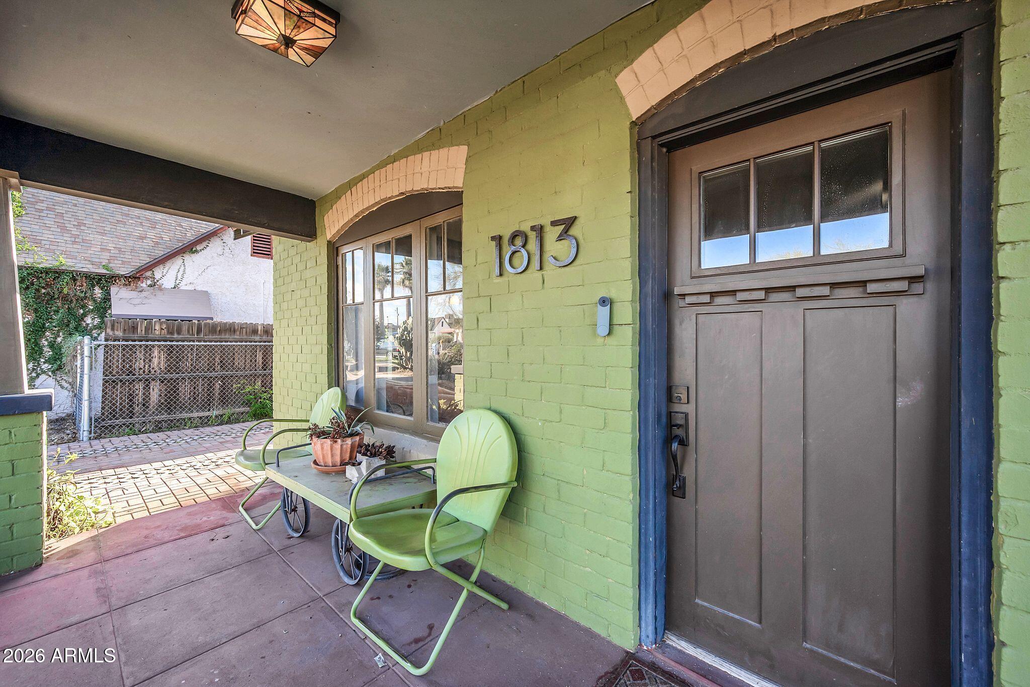 1813 E WILLETTA Street