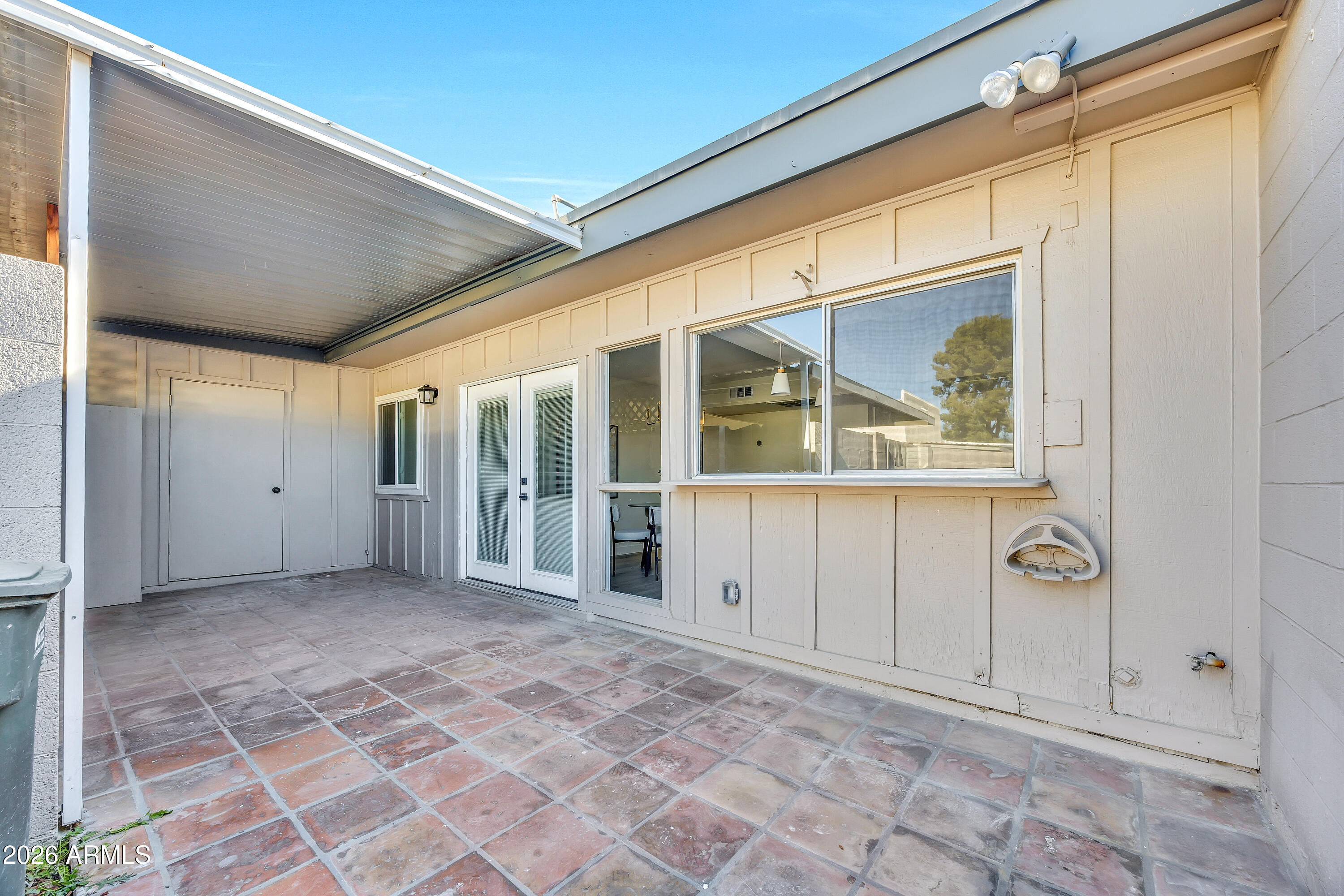 1822 W MARLETTE Avenue