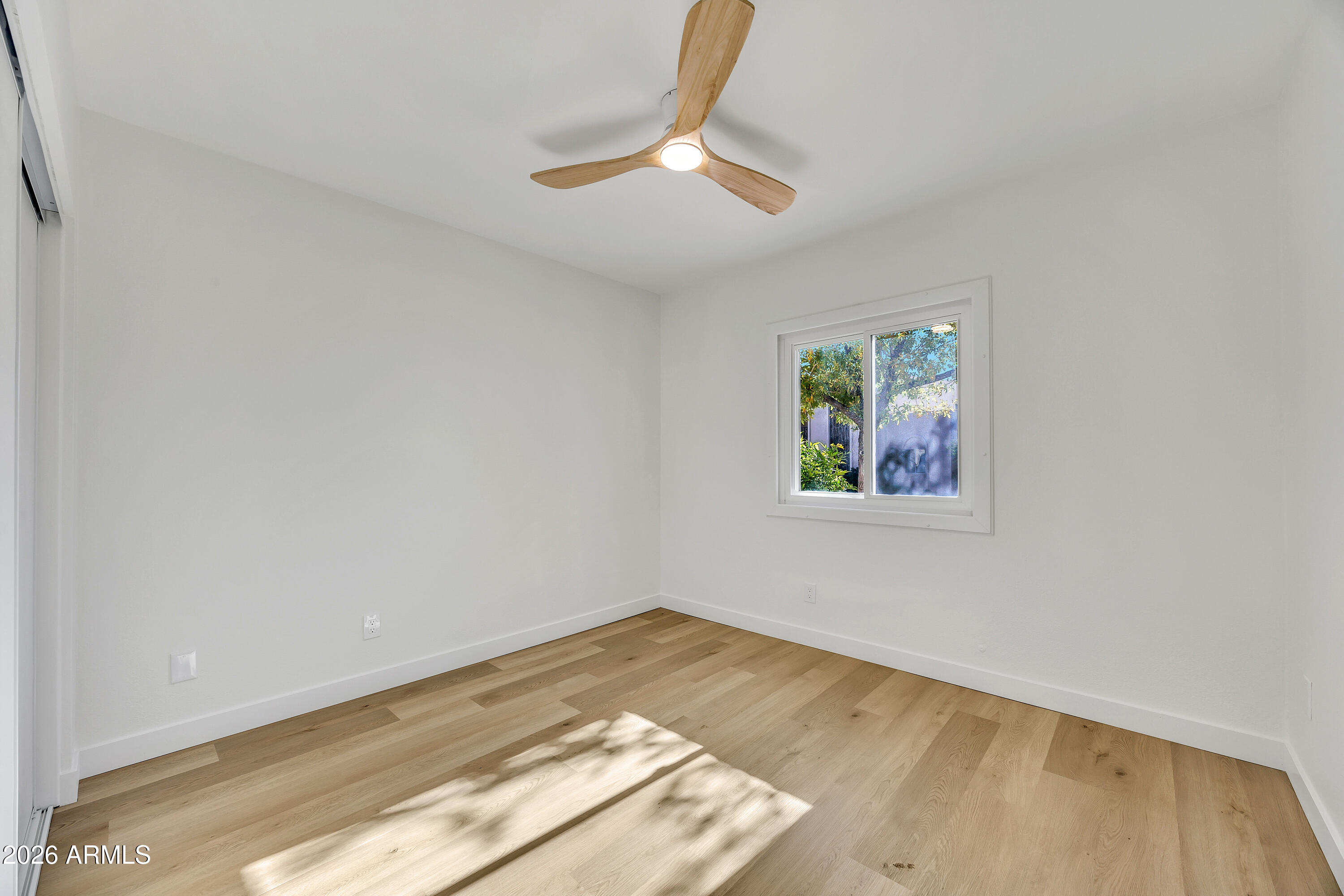 1822 W MARLETTE Avenue