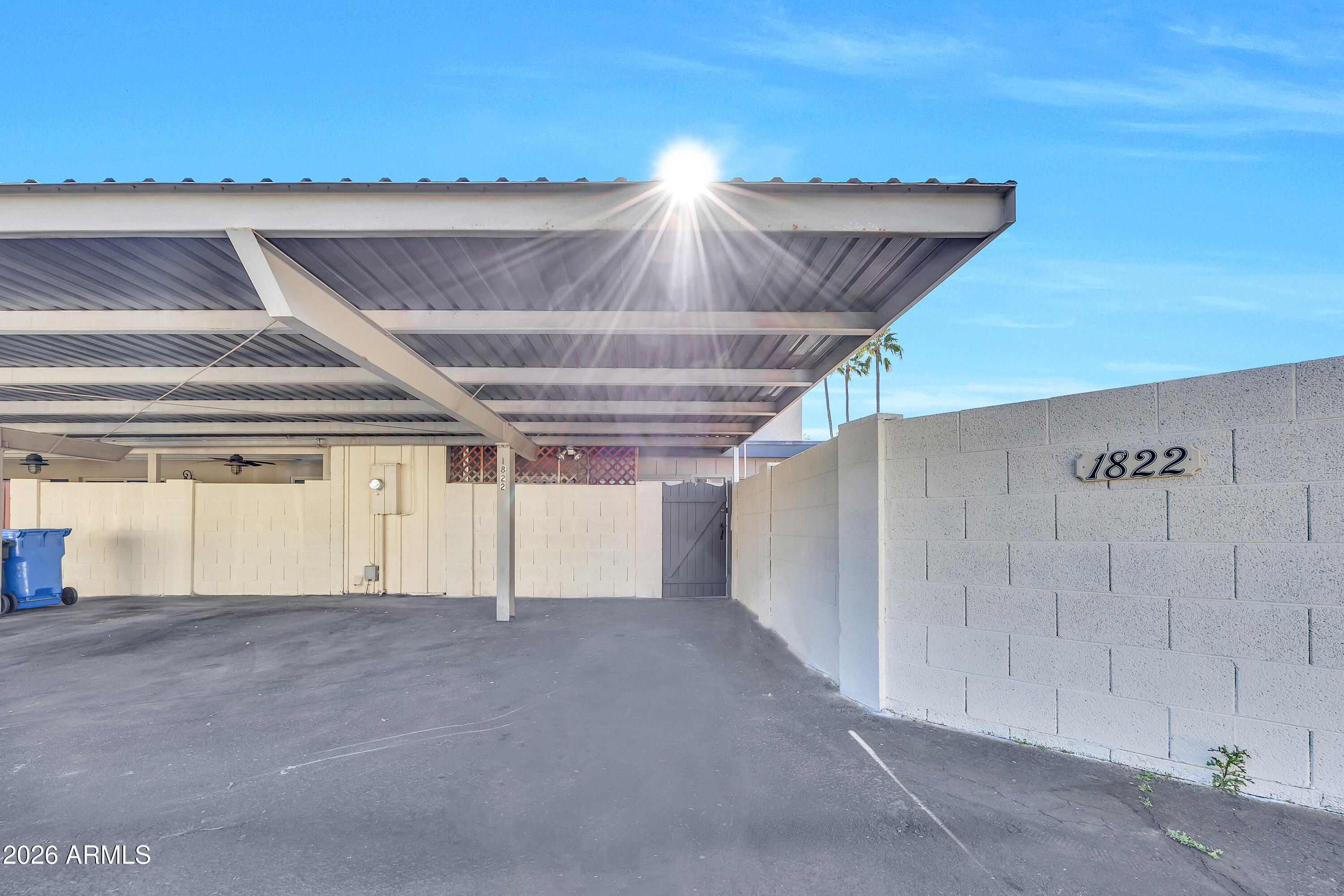 1822 W MARLETTE Avenue