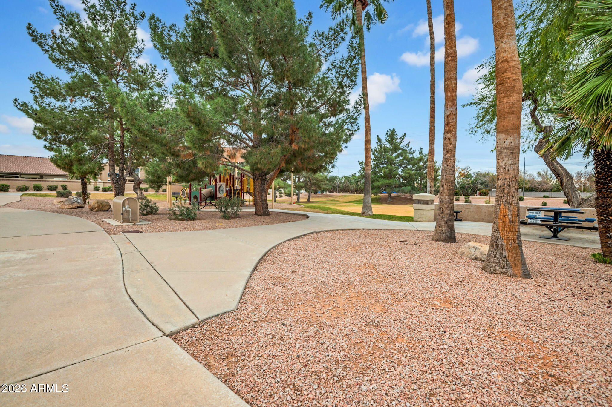 746 W STANFORD Avenue