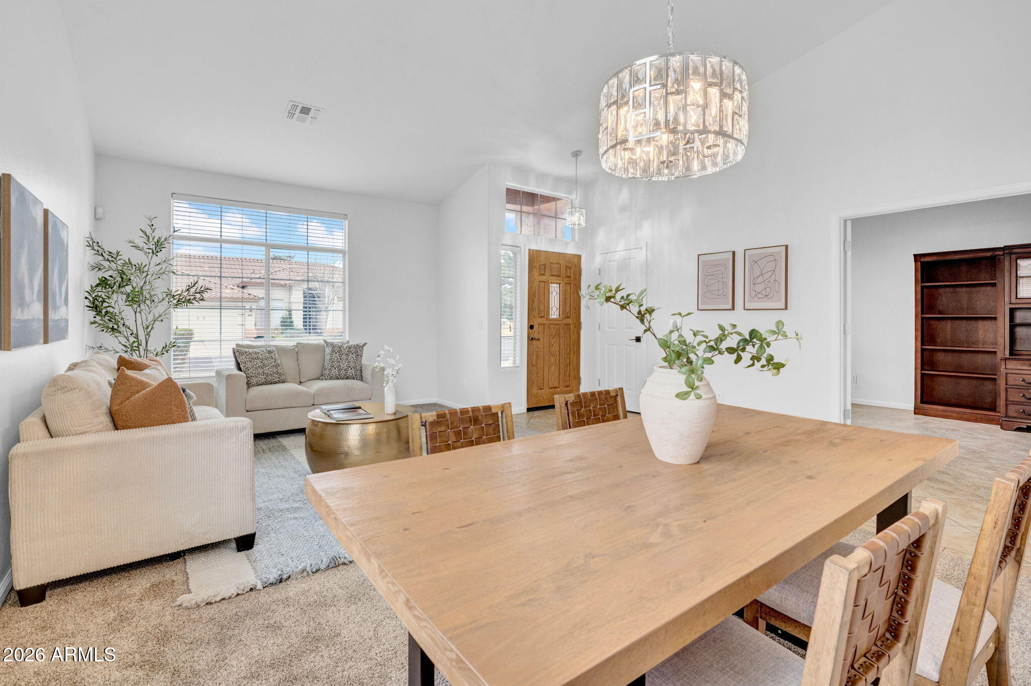 746 W STANFORD Avenue