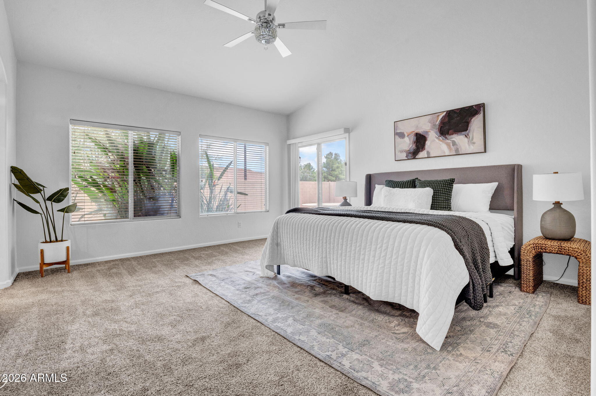 746 W STANFORD Avenue