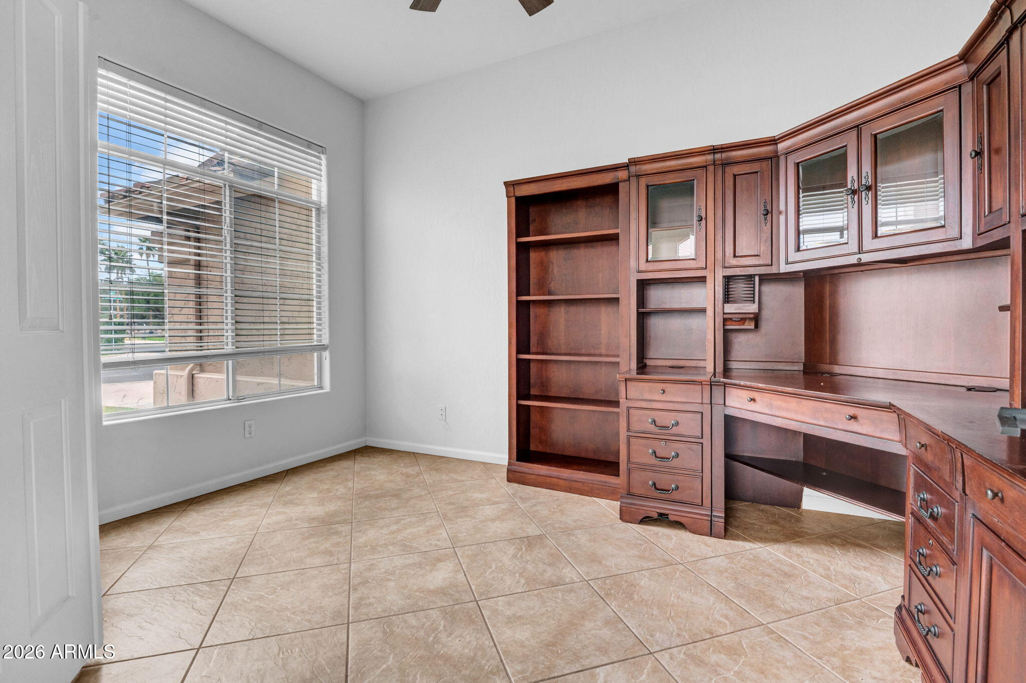 746 W STANFORD Avenue