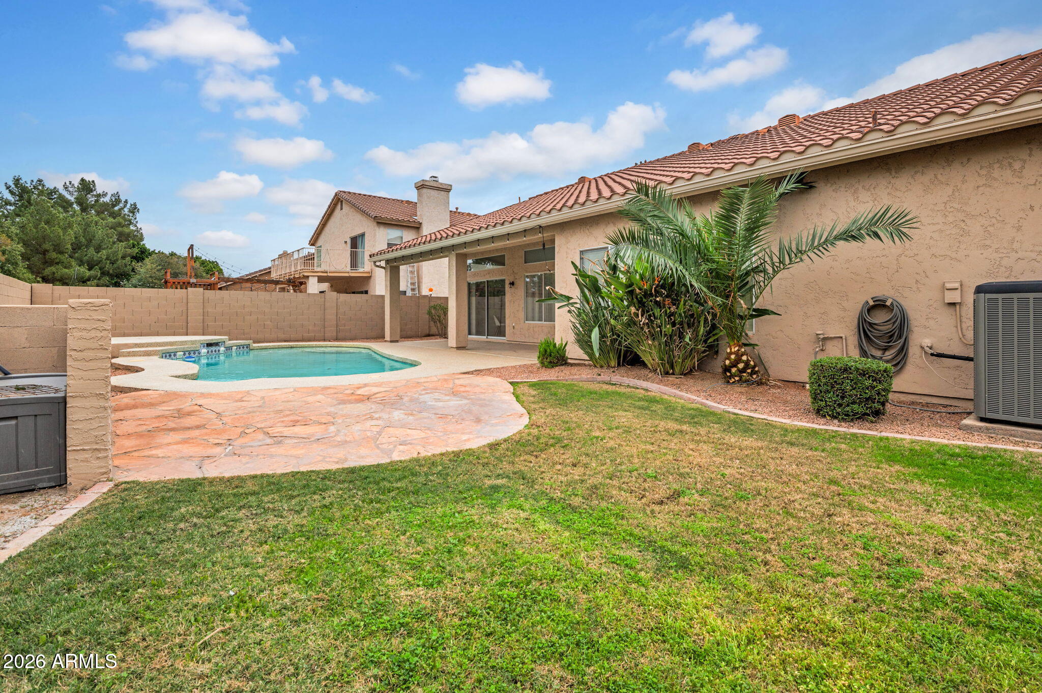 746 W STANFORD Avenue