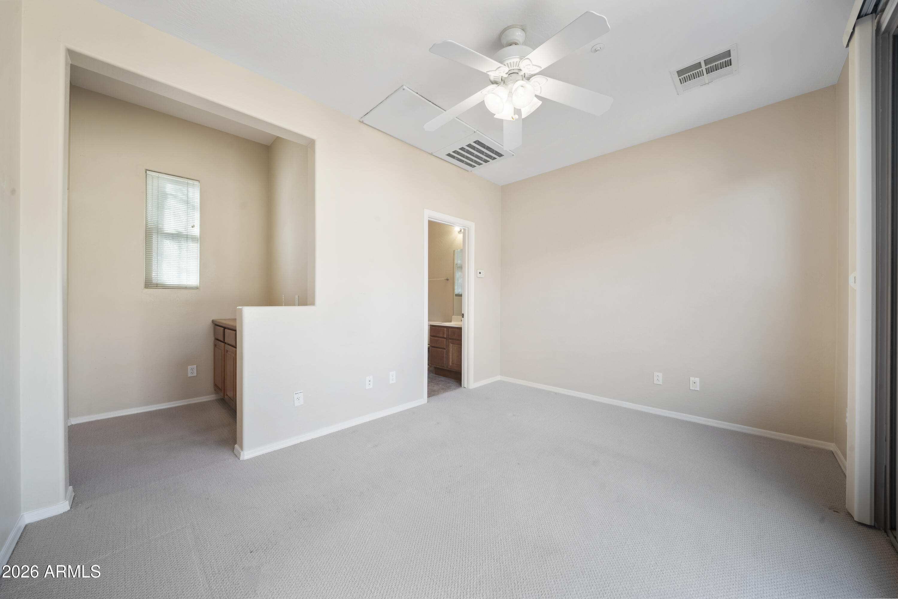 13042 W PINNACLE VISTA Drive